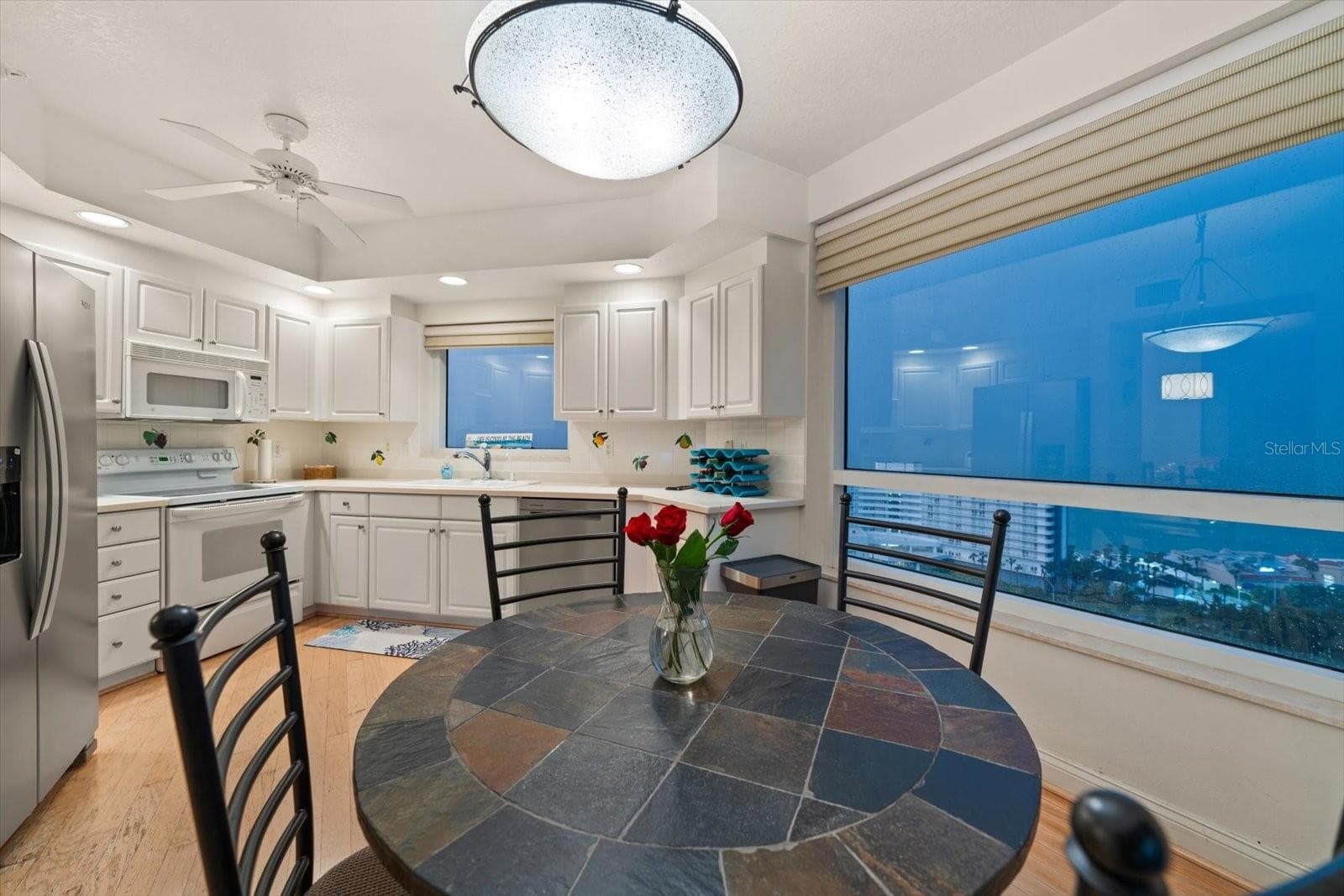 Condominium at 1170 GULF BLVD #1605, CLEARWATER, photo 29 of 95