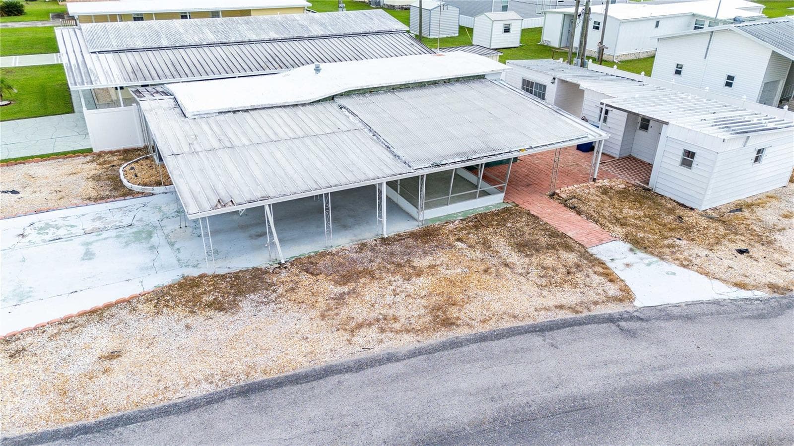 Mobile Home at 37234 CAROL AVE, ZEPHYRHILLS, photo 27 of 43