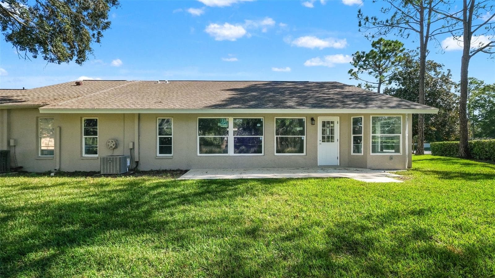 Villa at 1385 SUMMERWOOD CT, SPRING HILL, photo 34 of 61