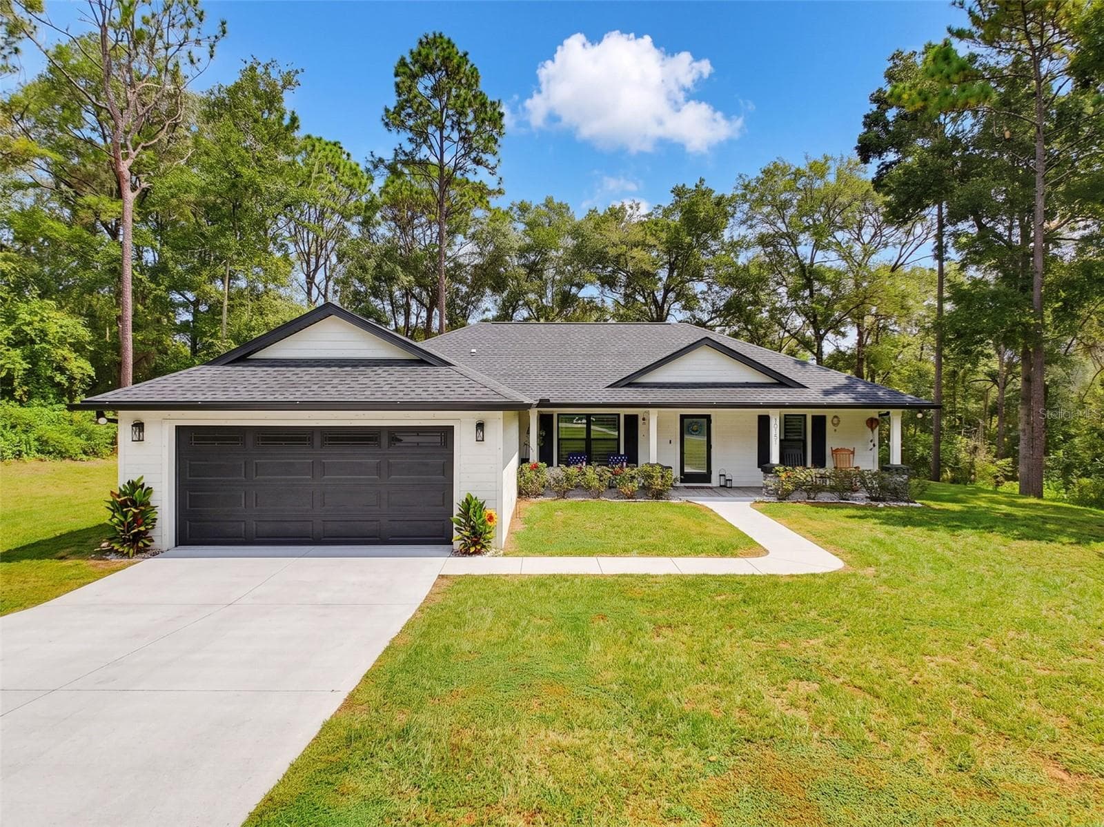 10151 N ATHENIA DR