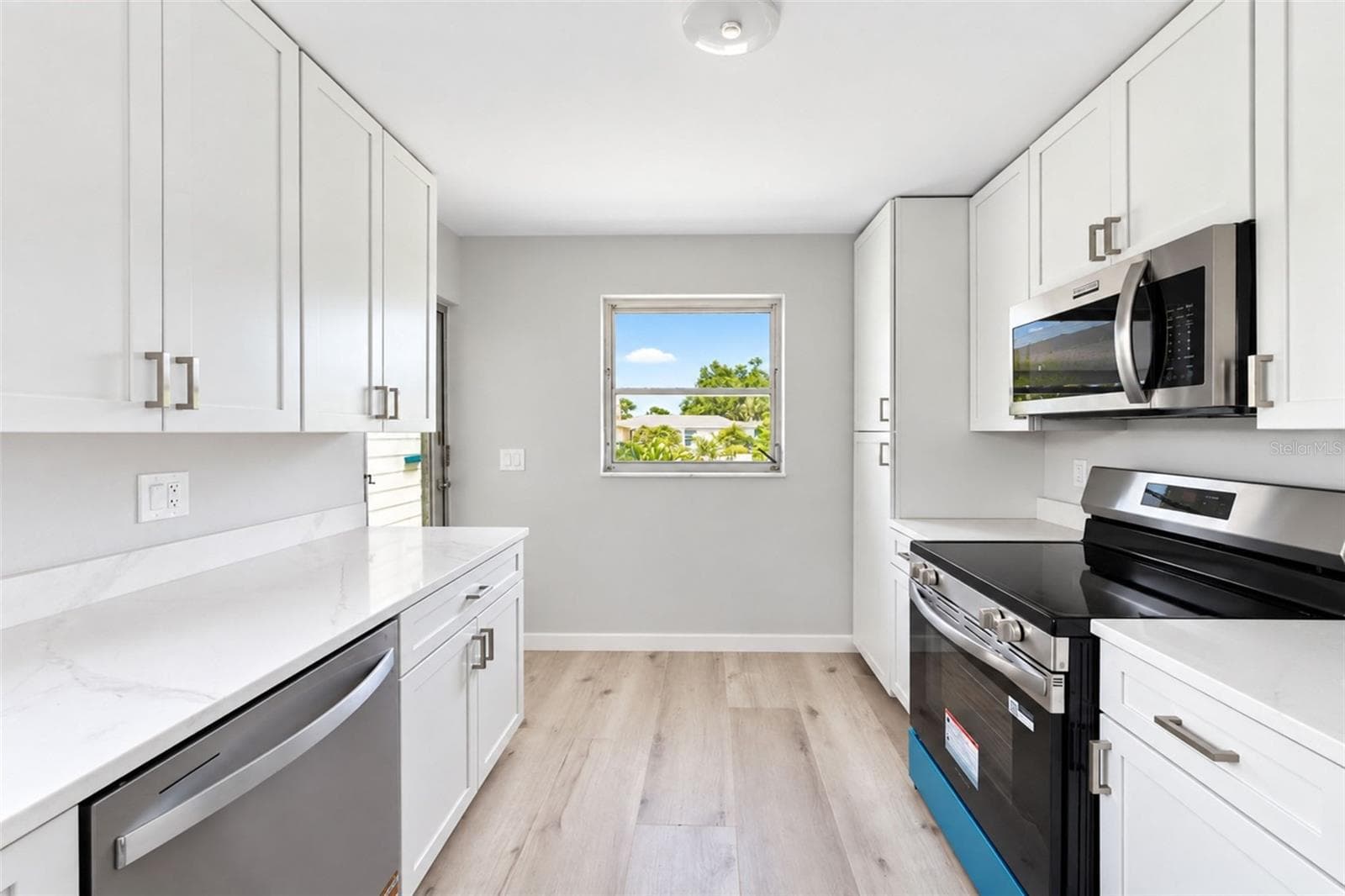 There is also a private entry from the covered parking for ease of bring in groceries and direct access from your car.g - 206 BRIGANTINE WAY #206, NOKOMIS