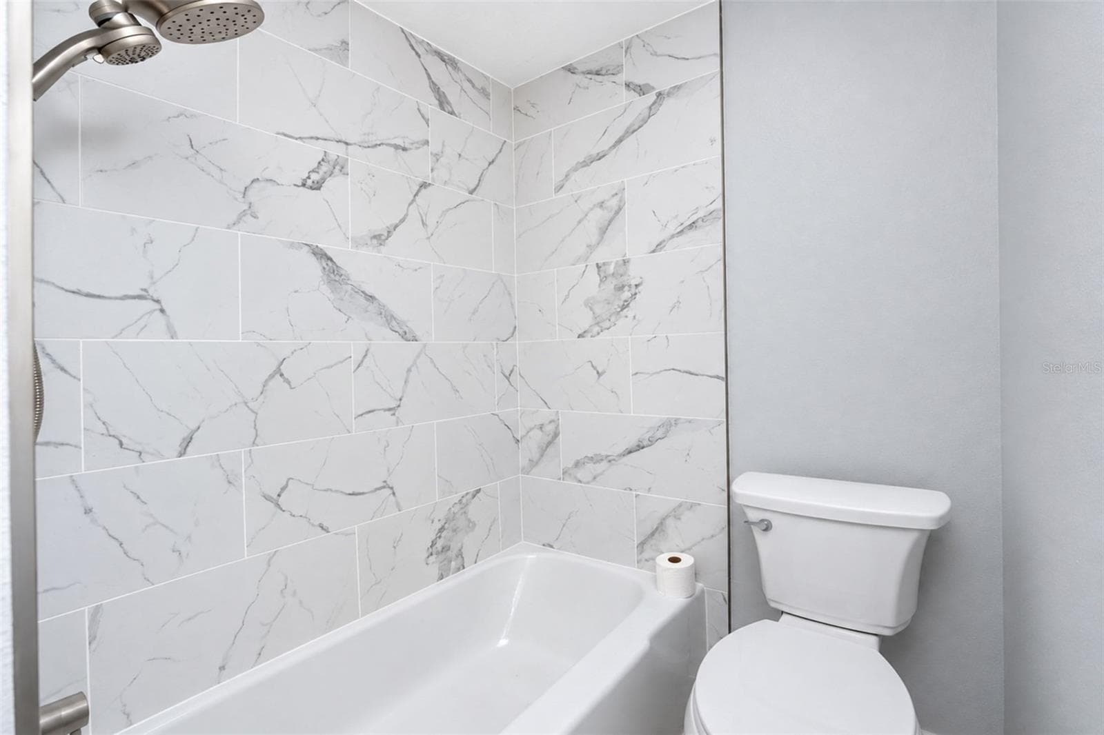 Marble inspired tile enclosure - 206 BRIGANTINE WAY #206, NOKOMIS