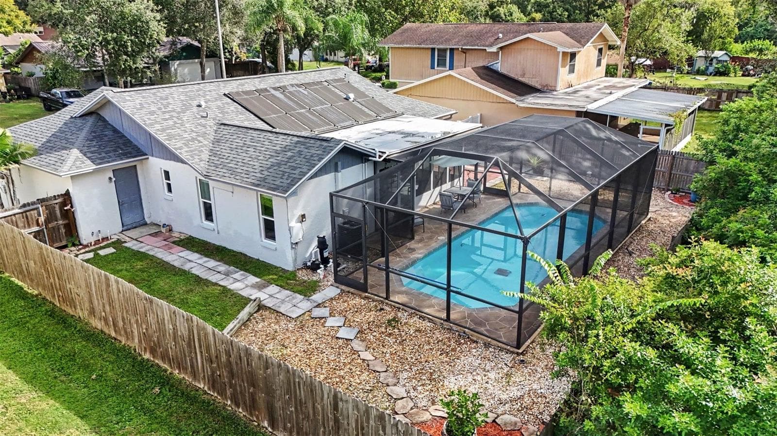Single Family Residence at 8064 FAWNRIDGE CIR, TAMPA, photo 30 of 33