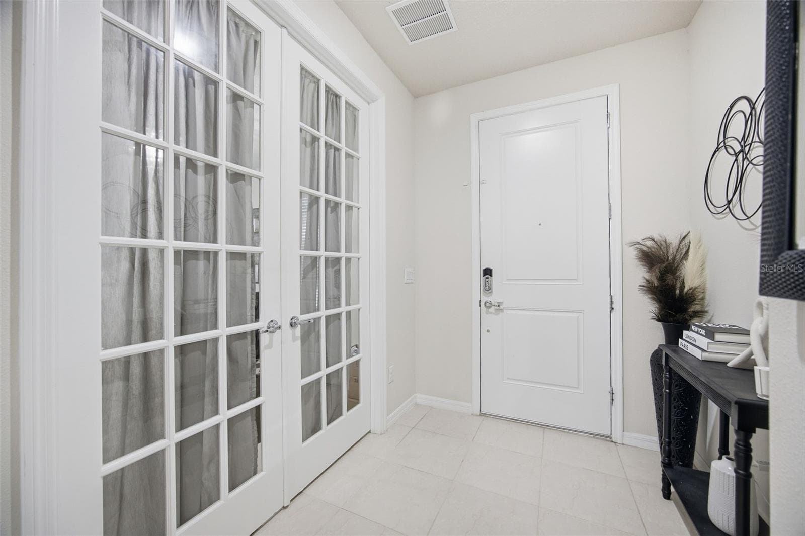 Foyer - 19271 MOSSY PINE DR, TAMPA