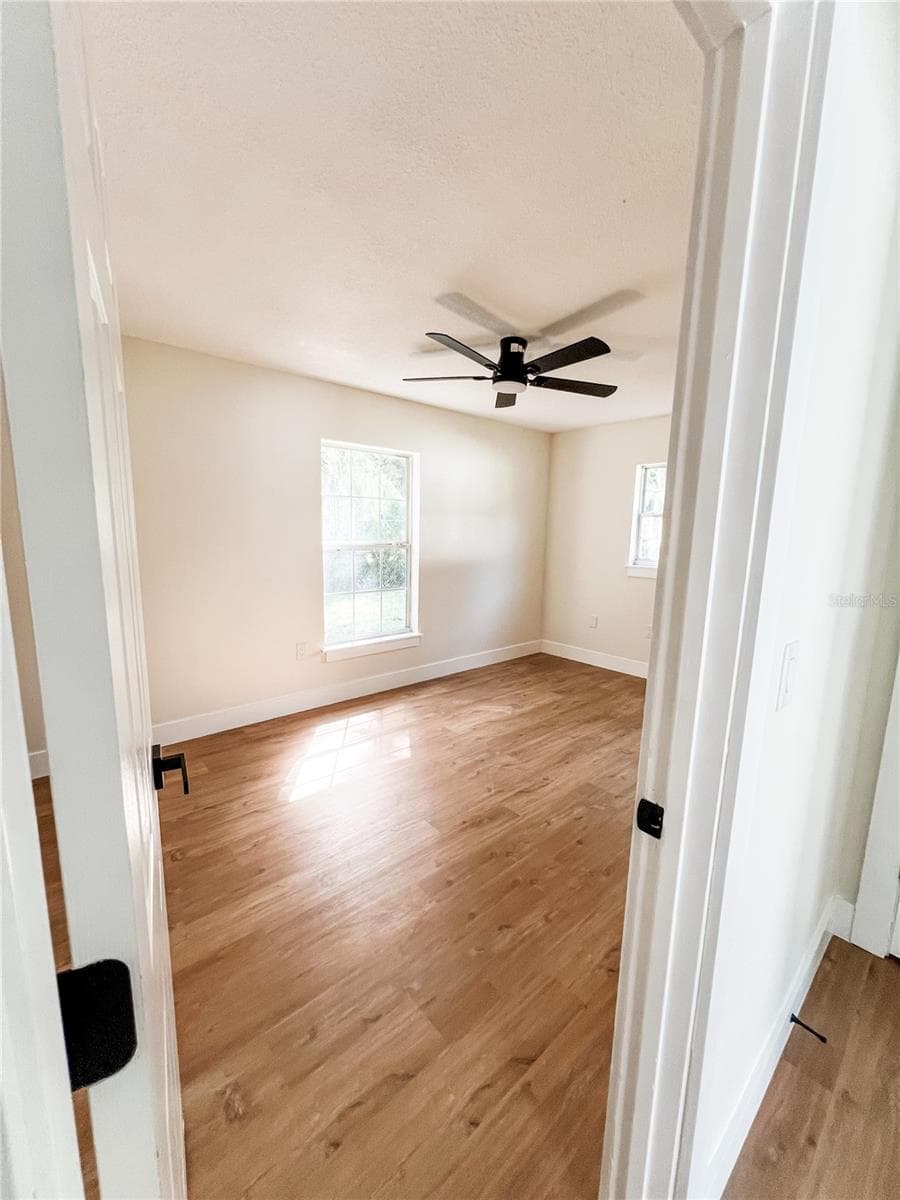 Single Family Residence at 1314 ROBIE AVE, MOUNT DORA, photo 21 of 34