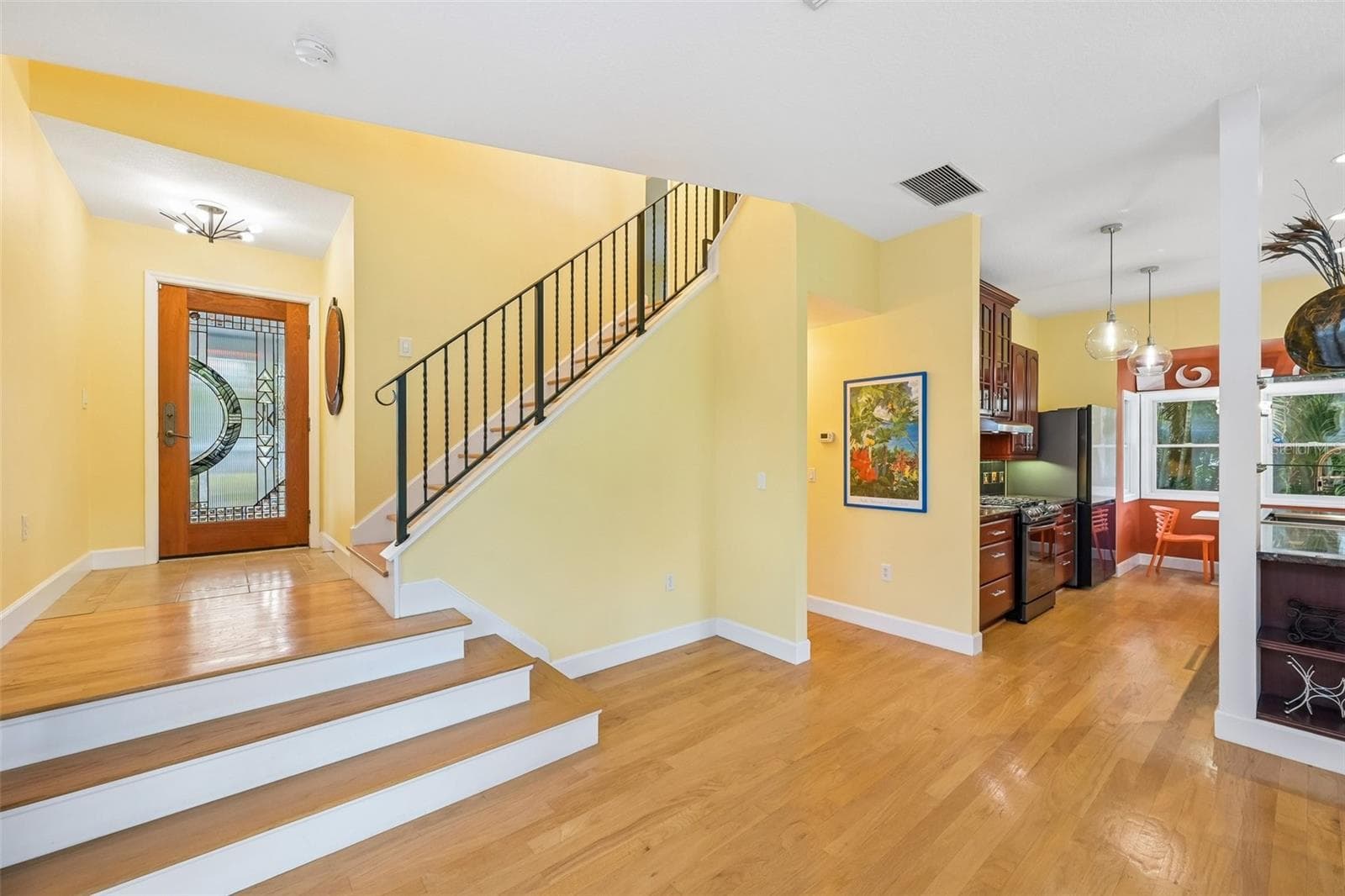 Single Family Residence at 817 OAK VISTA DR, SARASOTA, photo 2 of 39