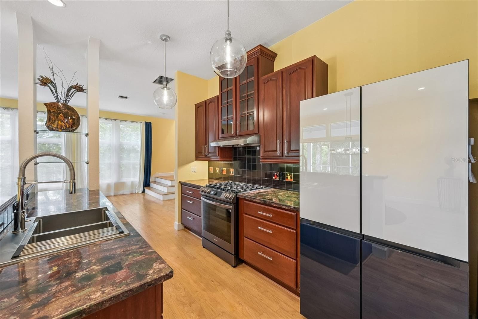 Single Family Residence at 817 OAK VISTA DR, SARASOTA, photo 8 of 39