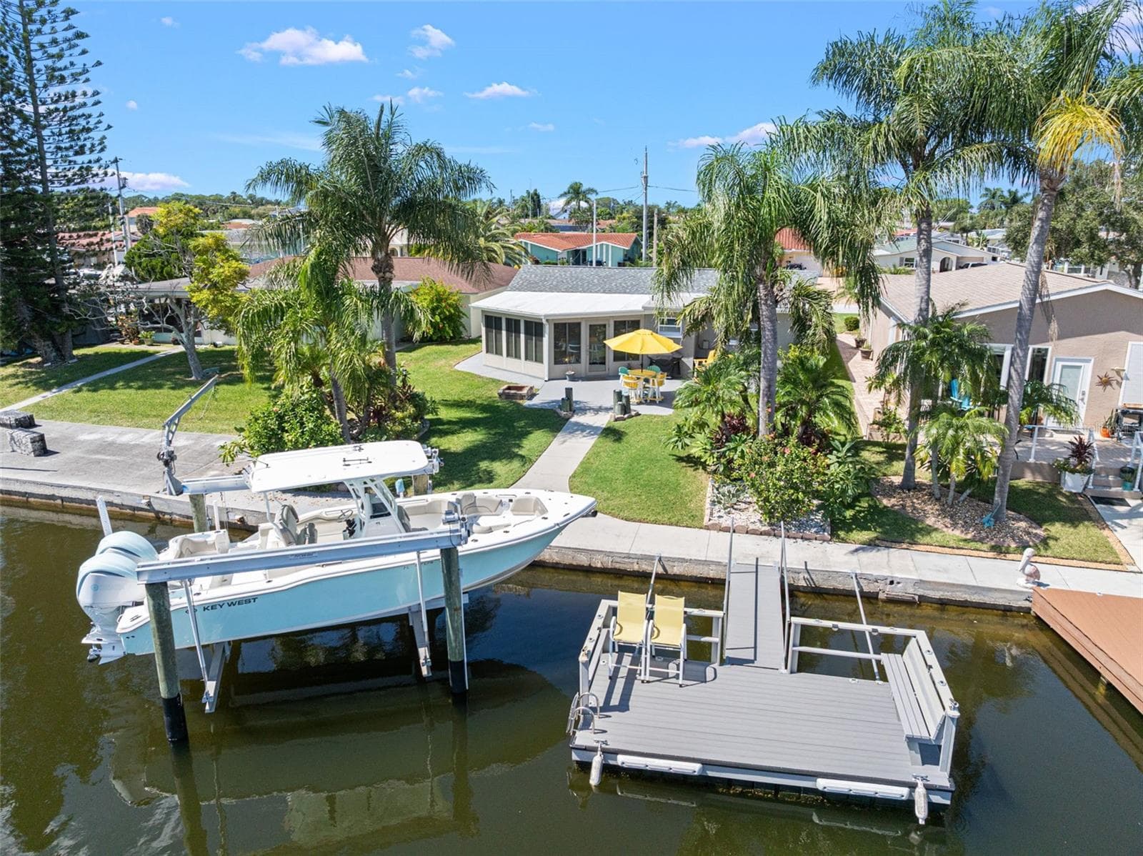 4916 POMPANO DR