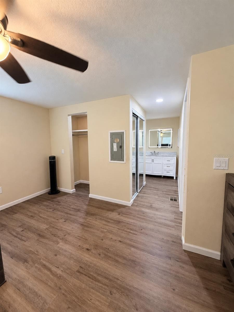 Mobile Home at 921 FAITH CIR E #35, BRADENTON, photo 9 of 25