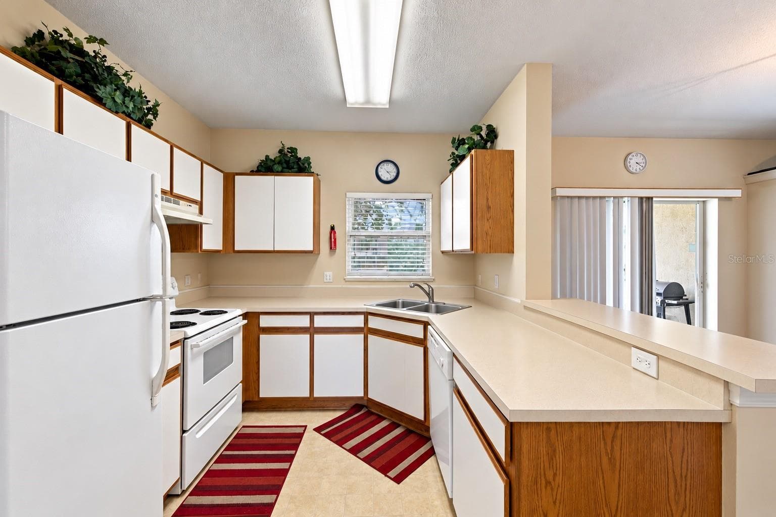 Townhouse at 3306 BROKEN BOW DR, LAND O LAKES, photo 10 of 35