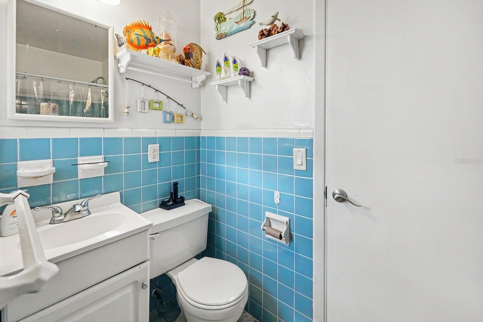 Single Family Residence at 1945 SOUVENIR DR, CLEARWATER, photo 23 of 30