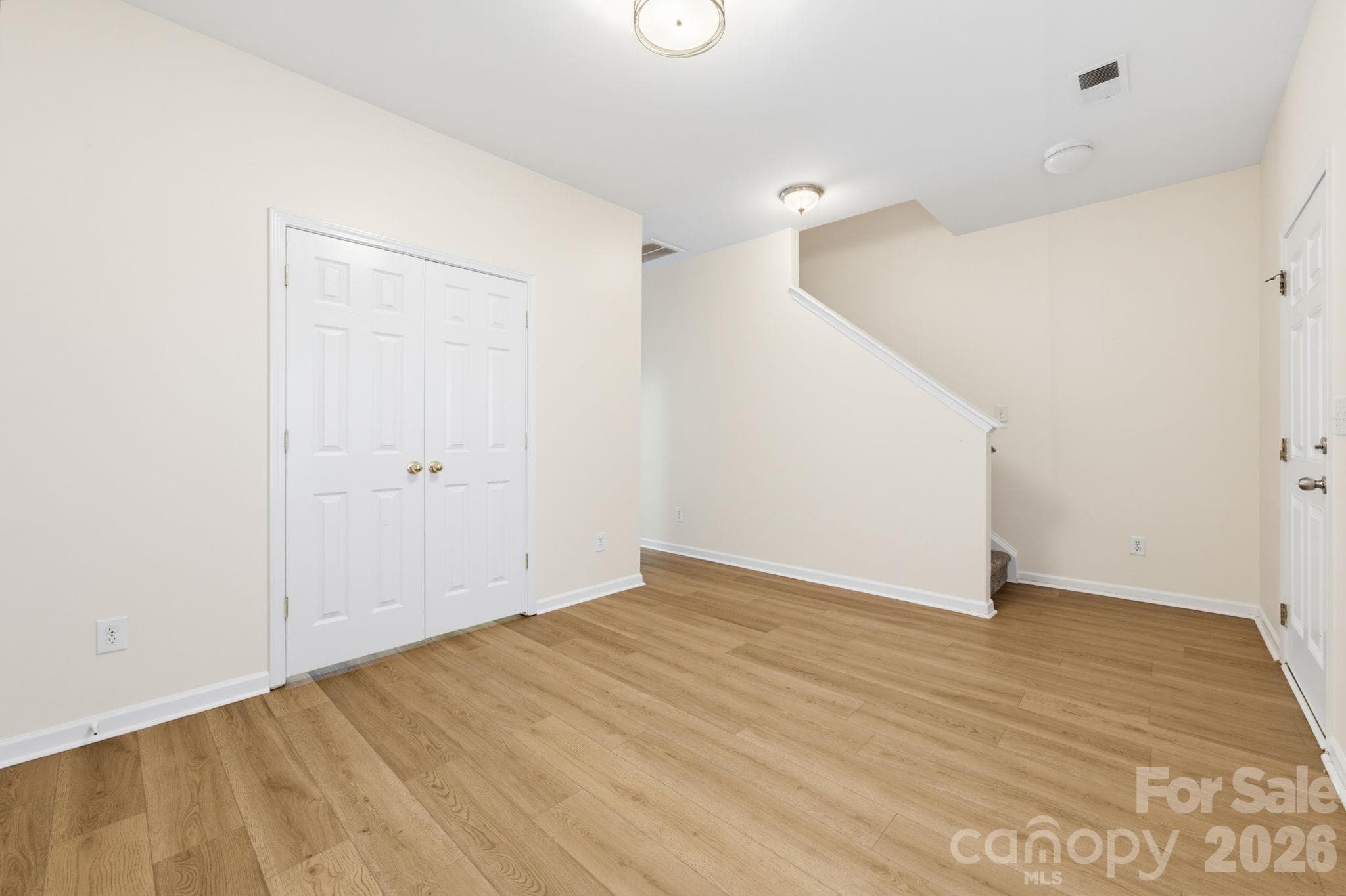 Townhouse at 2176 Winthrop Chase Drive, Charlotte, photo 2 of 34