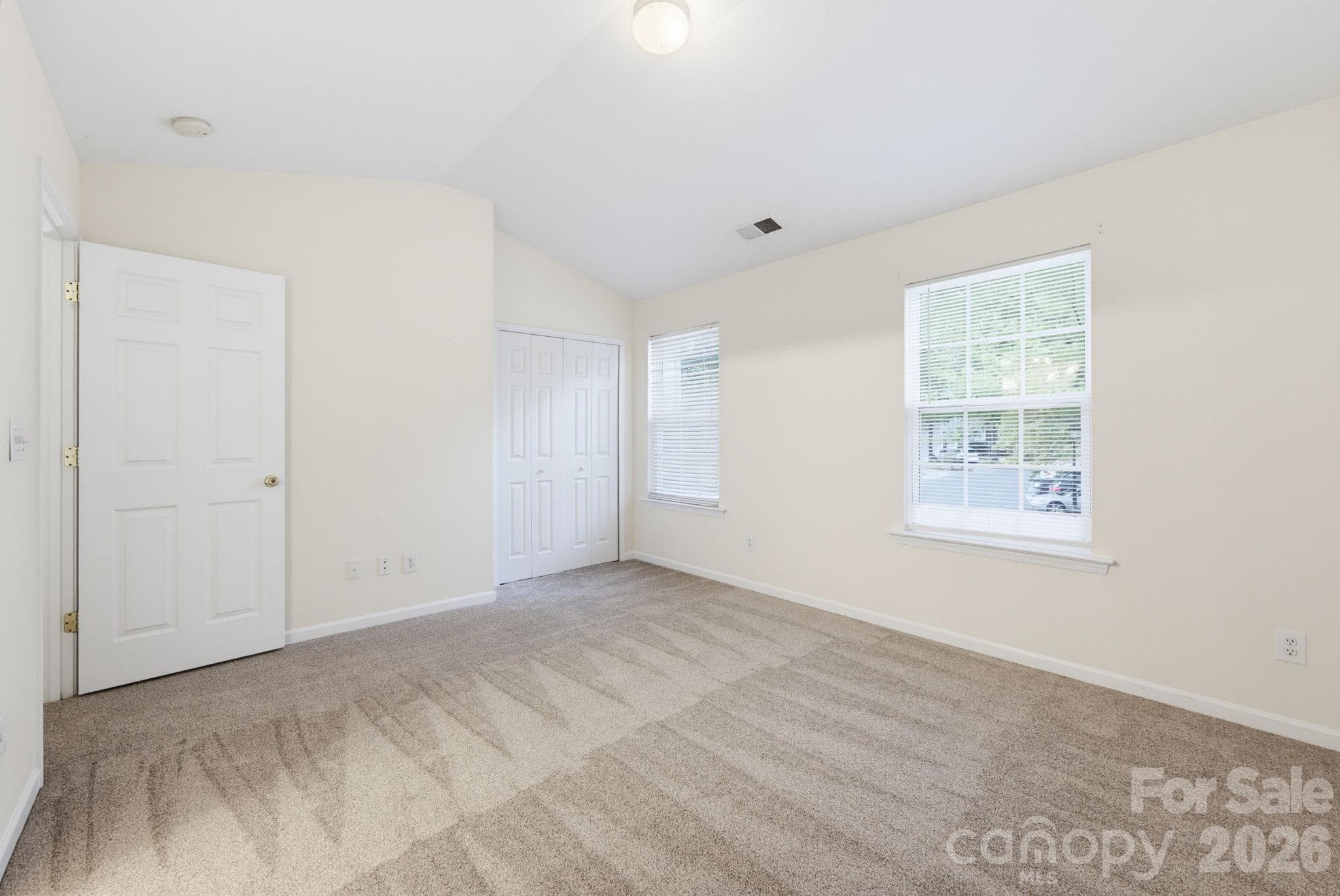 Townhouse at 2176 Winthrop Chase Drive, Charlotte, photo 18 of 34