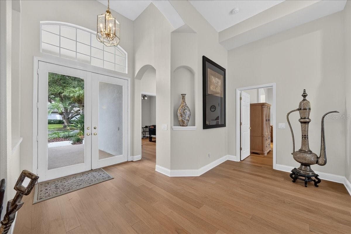 Single Family Residence at 9101 WOODRIDGE RUN DR, TAMPA, photo 6 of 100
