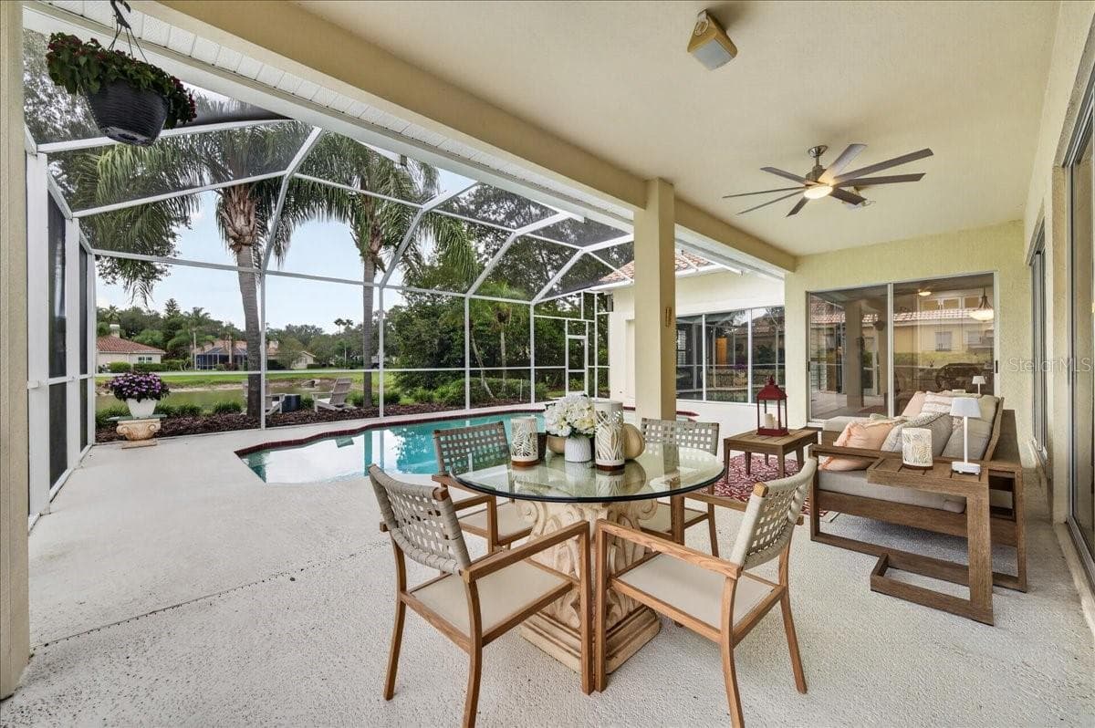 Single Family Residence at 9101 WOODRIDGE RUN DR, TAMPA, photo 22 of 100