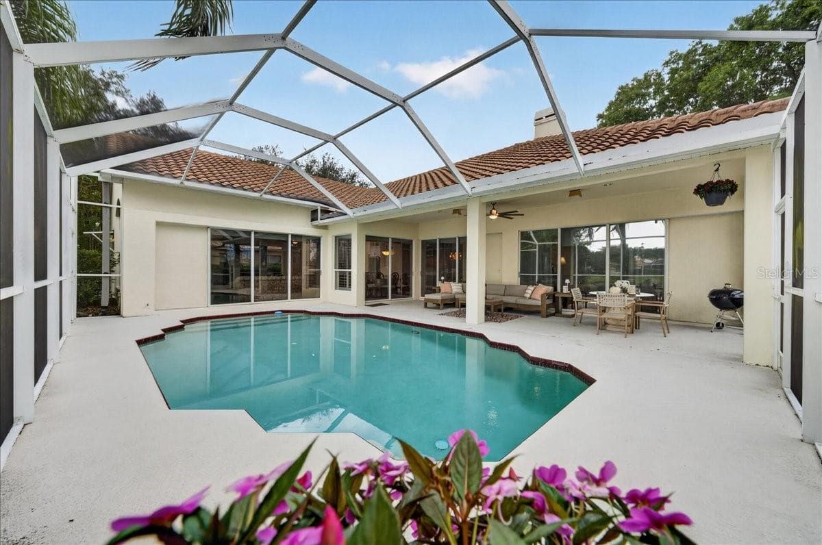 Single Family Residence at 9101 WOODRIDGE RUN DR, TAMPA, photo 23 of 100