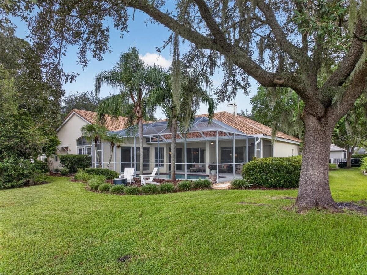 Single Family Residence at 9101 WOODRIDGE RUN DR, TAMPA, photo 34 of 100