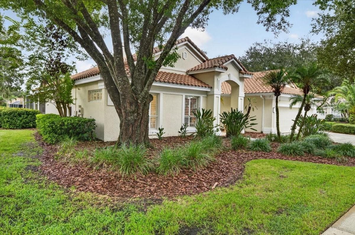 Single Family Residence at 9101 WOODRIDGE RUN DR, TAMPA, photo 43 of 100