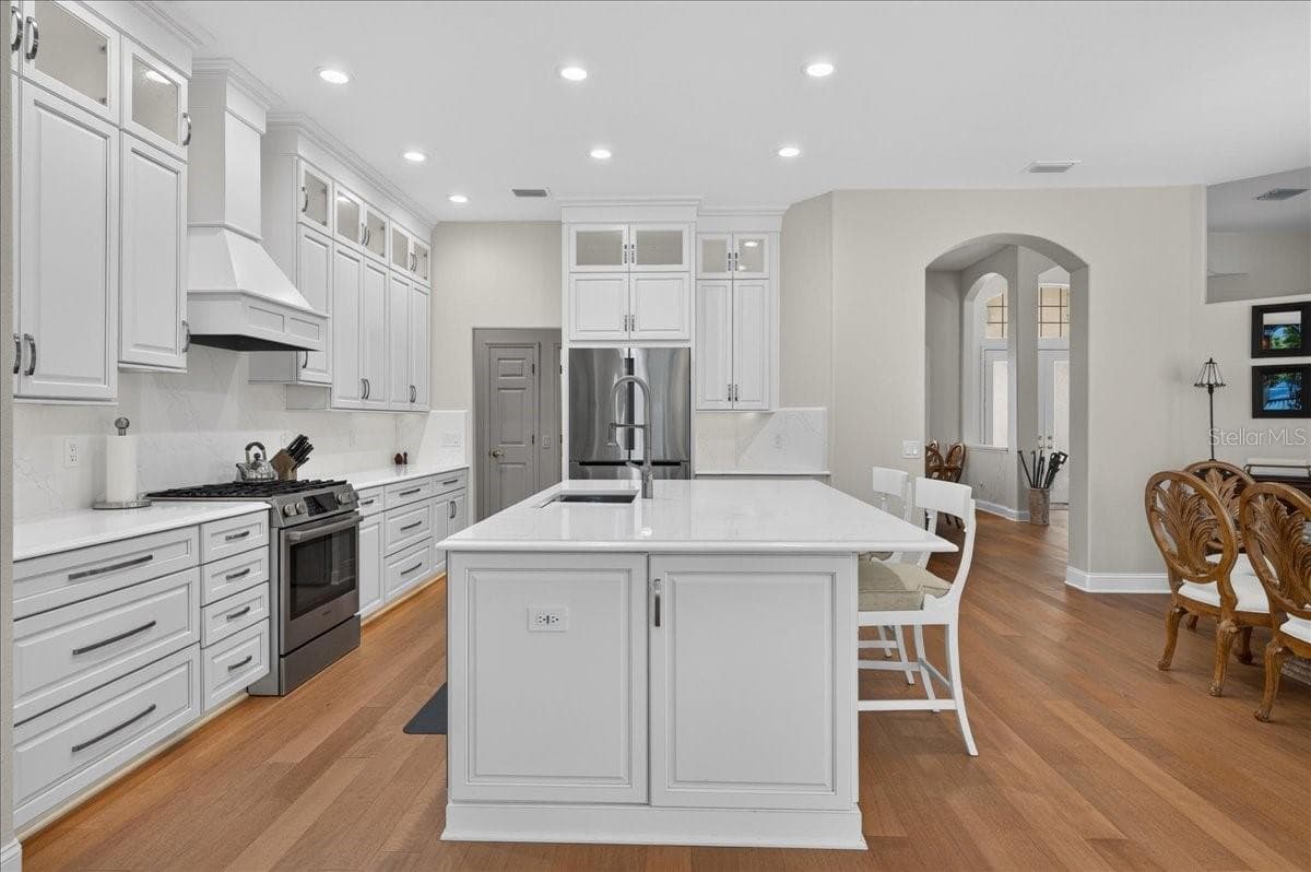 Single Family Residence at 9101 WOODRIDGE RUN DR, TAMPA, photo 52 of 100