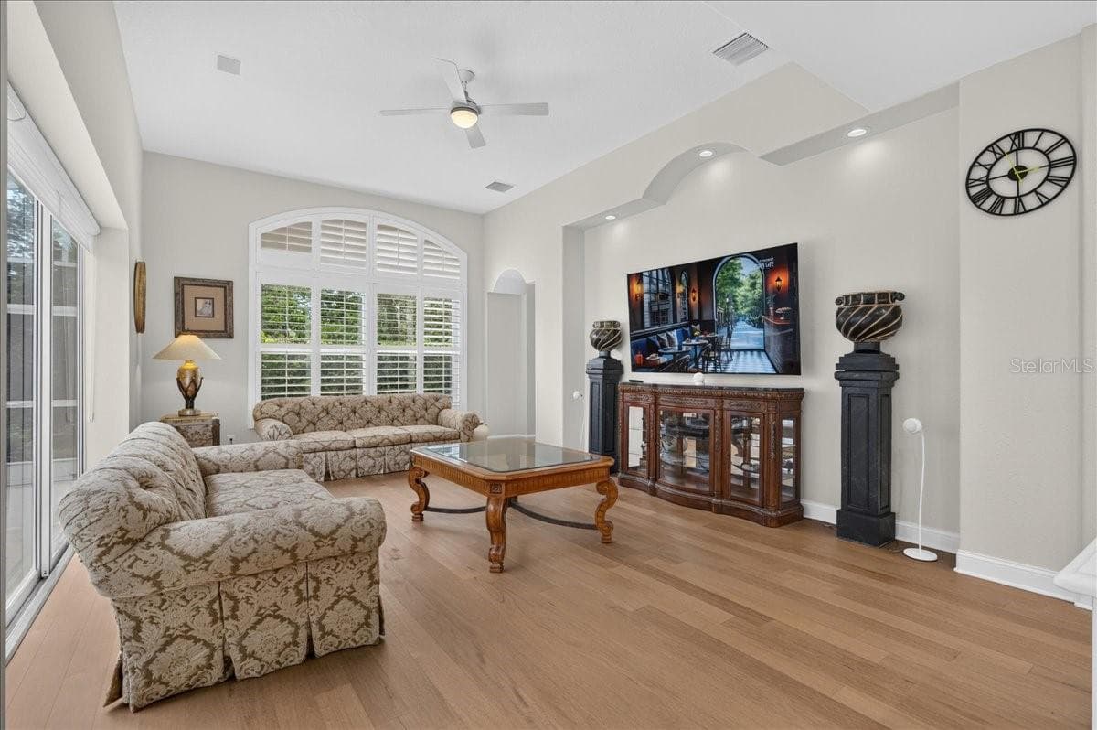 Single Family Residence at 9101 WOODRIDGE RUN DR, TAMPA, photo 57 of 100