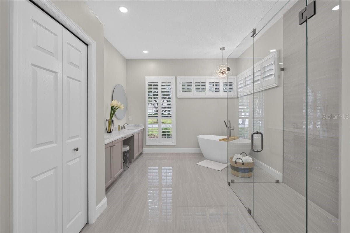 Single Family Residence at 9101 WOODRIDGE RUN DR, TAMPA, photo 67 of 100
