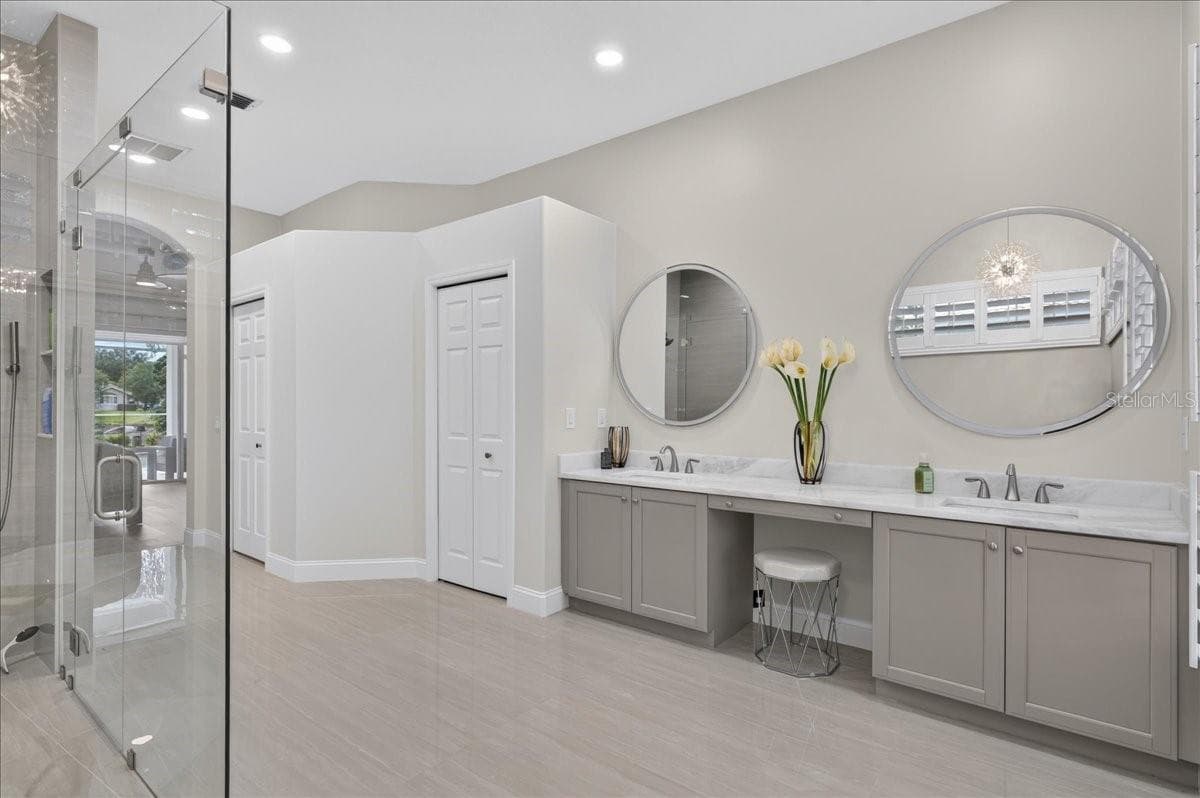 Single Family Residence at 9101 WOODRIDGE RUN DR, TAMPA, photo 70 of 100