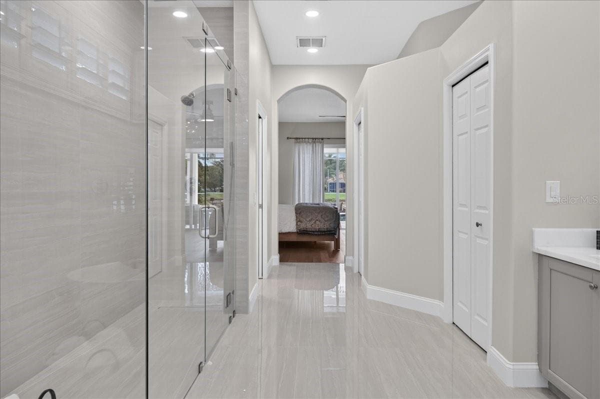 Single Family Residence at 9101 WOODRIDGE RUN DR, TAMPA, photo 71 of 100