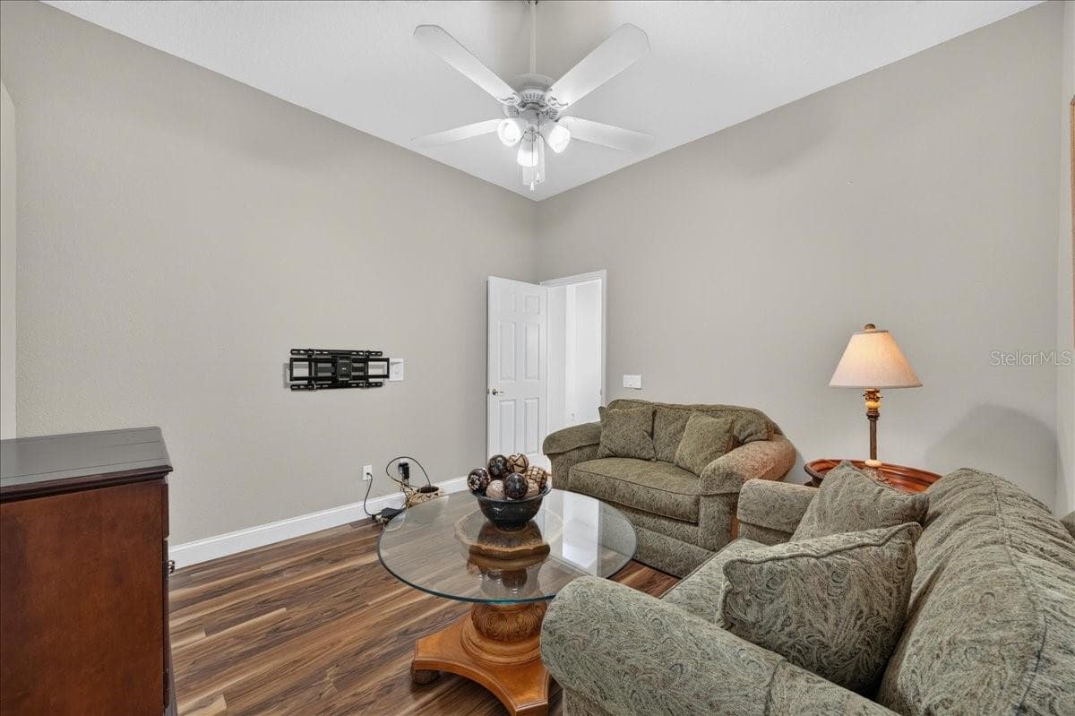Single Family Residence at 9101 WOODRIDGE RUN DR, TAMPA, photo 76 of 100