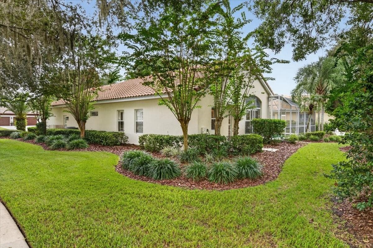 Single Family Residence at 9101 WOODRIDGE RUN DR, TAMPA, photo 89 of 100