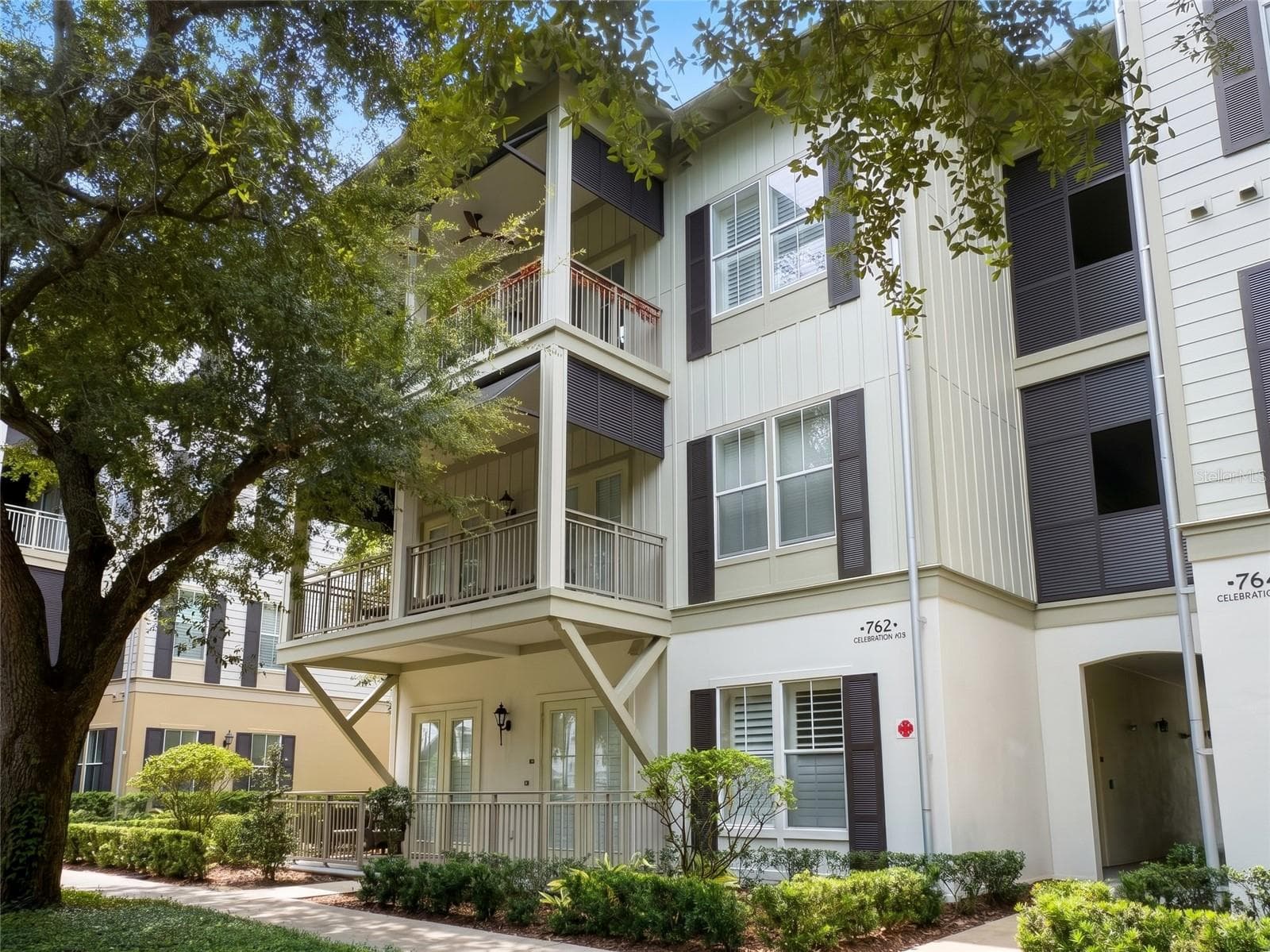 762 CELEBRATION AVE #2201
