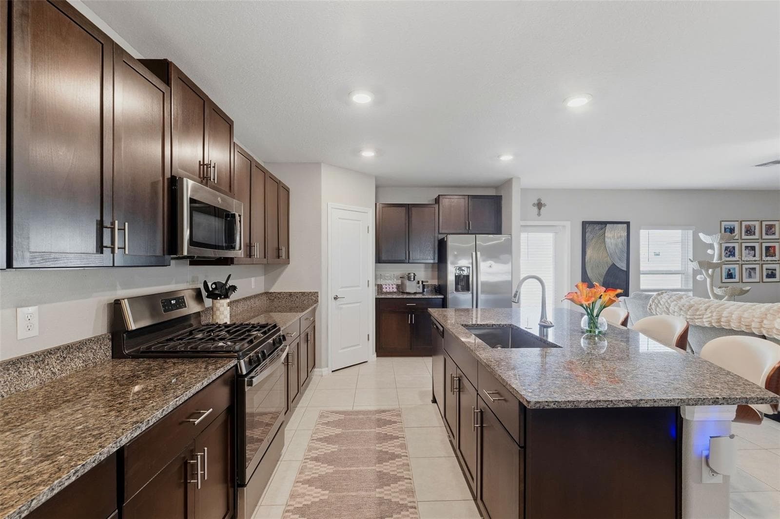 kitchen - 10323 POSEIDON WAY, RIVERVIEW