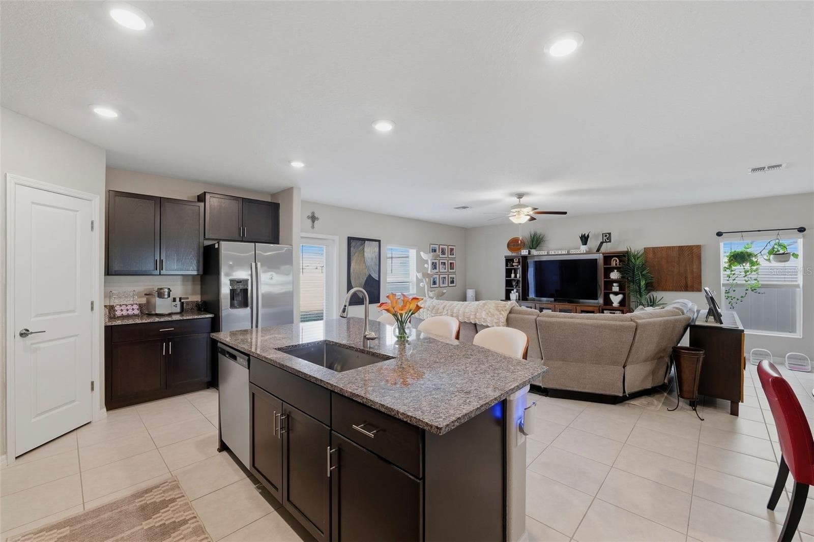 Open kitchen, dining, and living room - 10323 POSEIDON WAY, RIVERVIEW