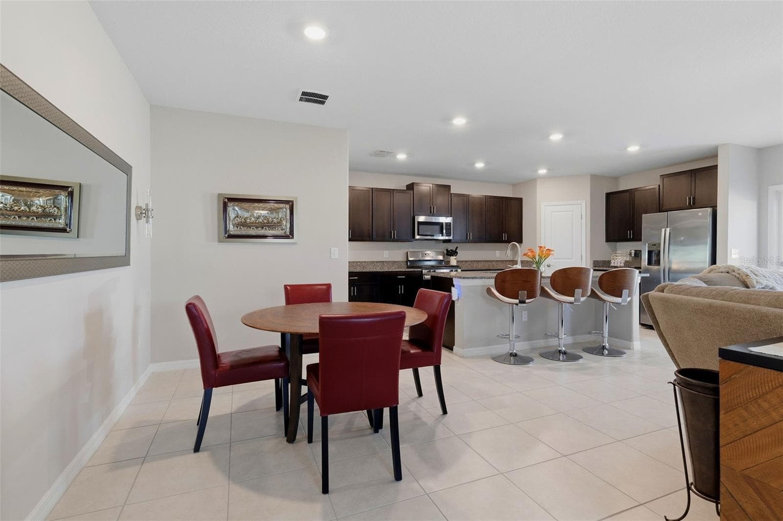 Single Family Residence at 10323 POSEIDON WAY, RIVERVIEW, photo 8 of 37