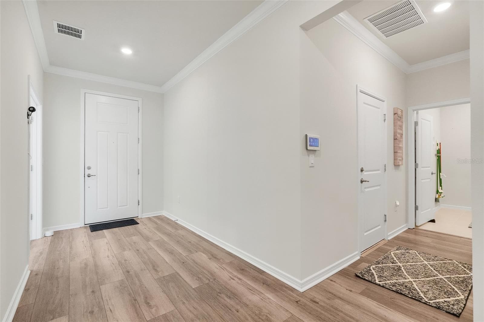 Single Family Residence at 4540 GLIDING WAVE ST, WINTER GARDEN, photo 7 of 57