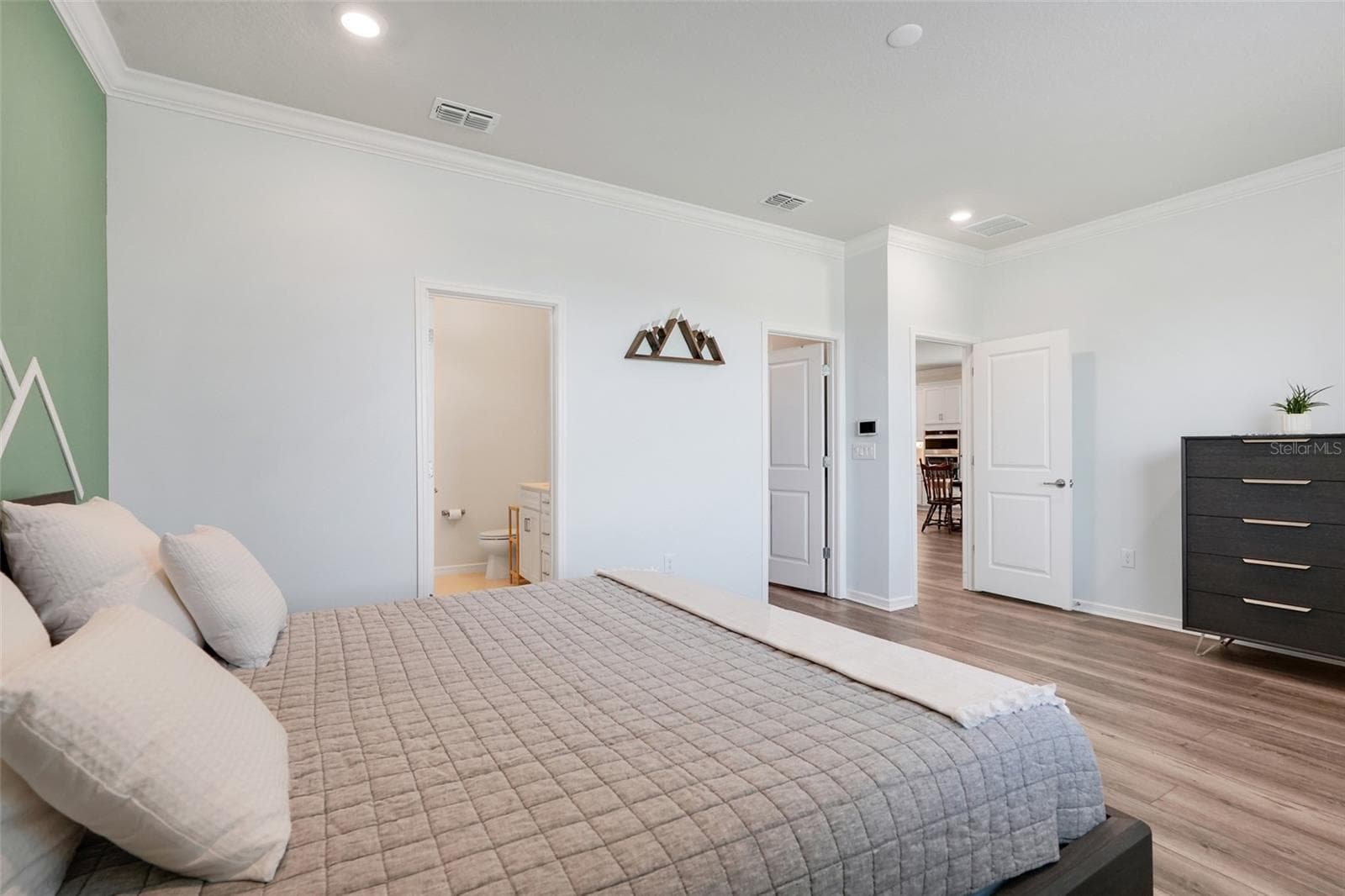 Single Family Residence at 4540 GLIDING WAVE ST, WINTER GARDEN, photo 20 of 57