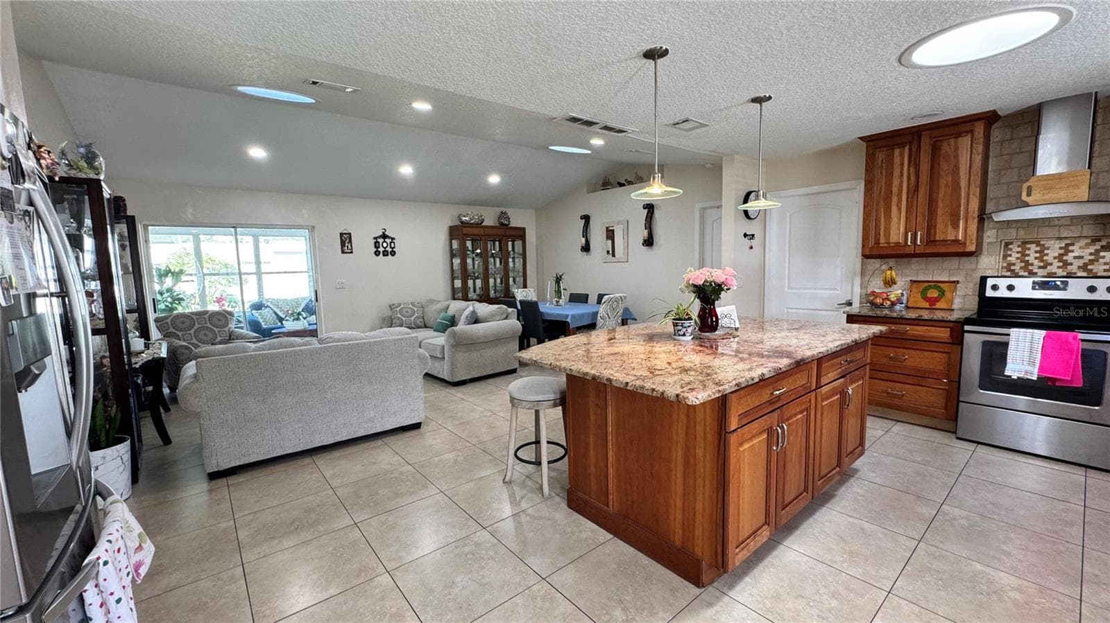 Single Family Residence at 8 WHIPPOORWILL DR, PALM COAST, photo 7 of 42