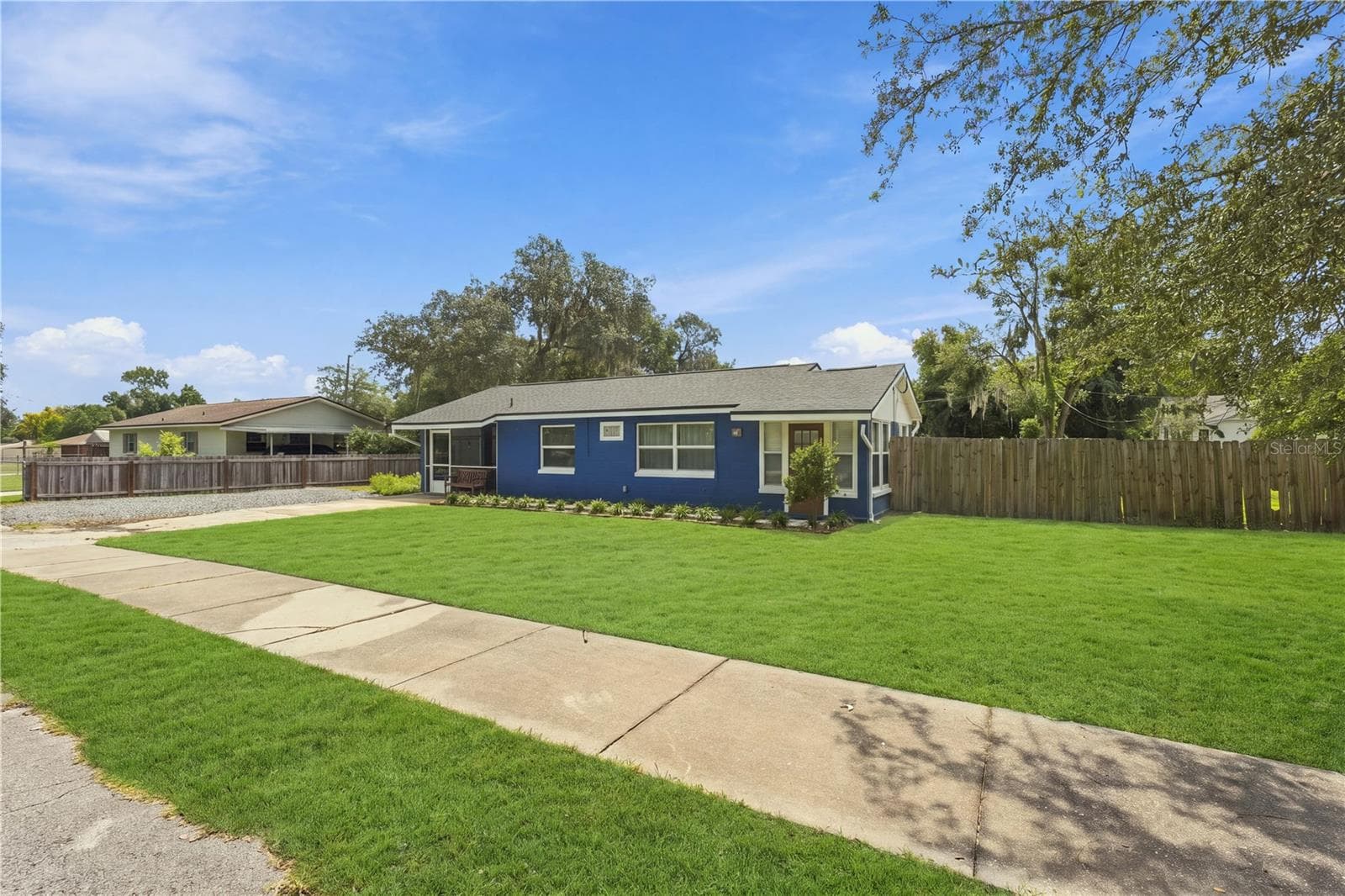 Single Family Residence at 121 ANGELES RD, DEBARY, photo 2 of 33