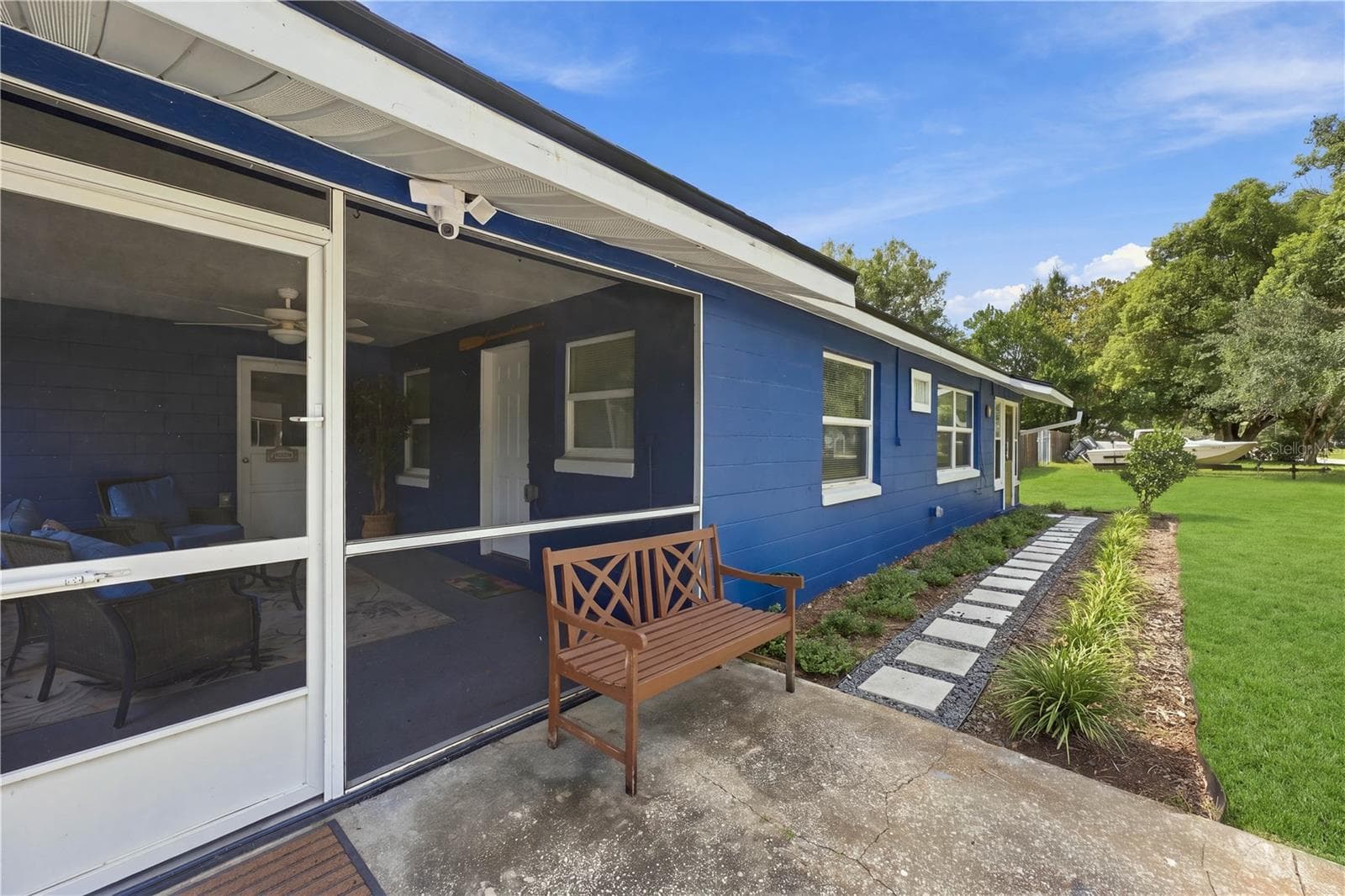 Single Family Residence at 121 ANGELES RD, DEBARY, photo 5 of 33