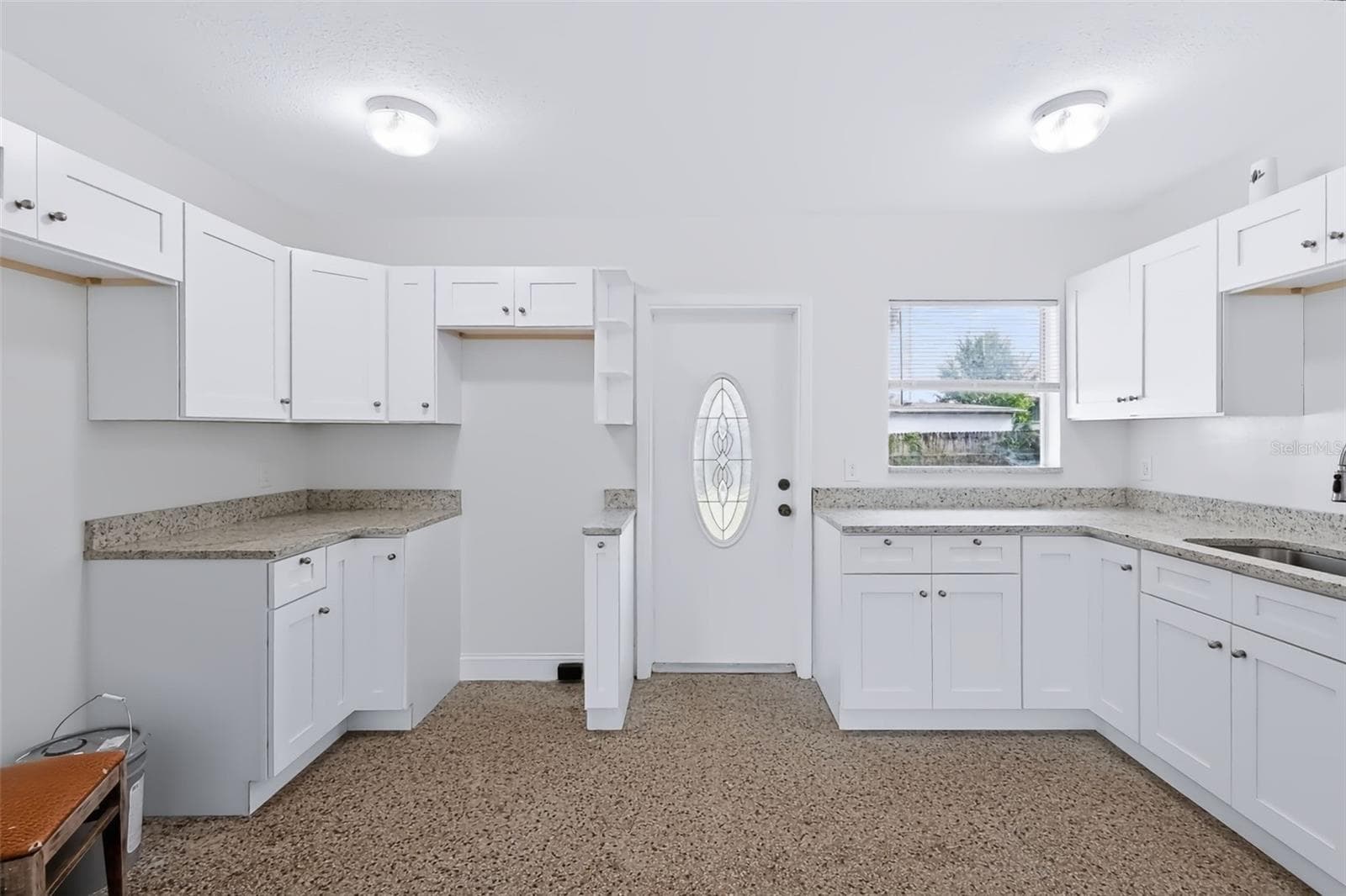Single Family Residence at 2438 N RAMONA CIR, TAMPA, photo 10 of 27