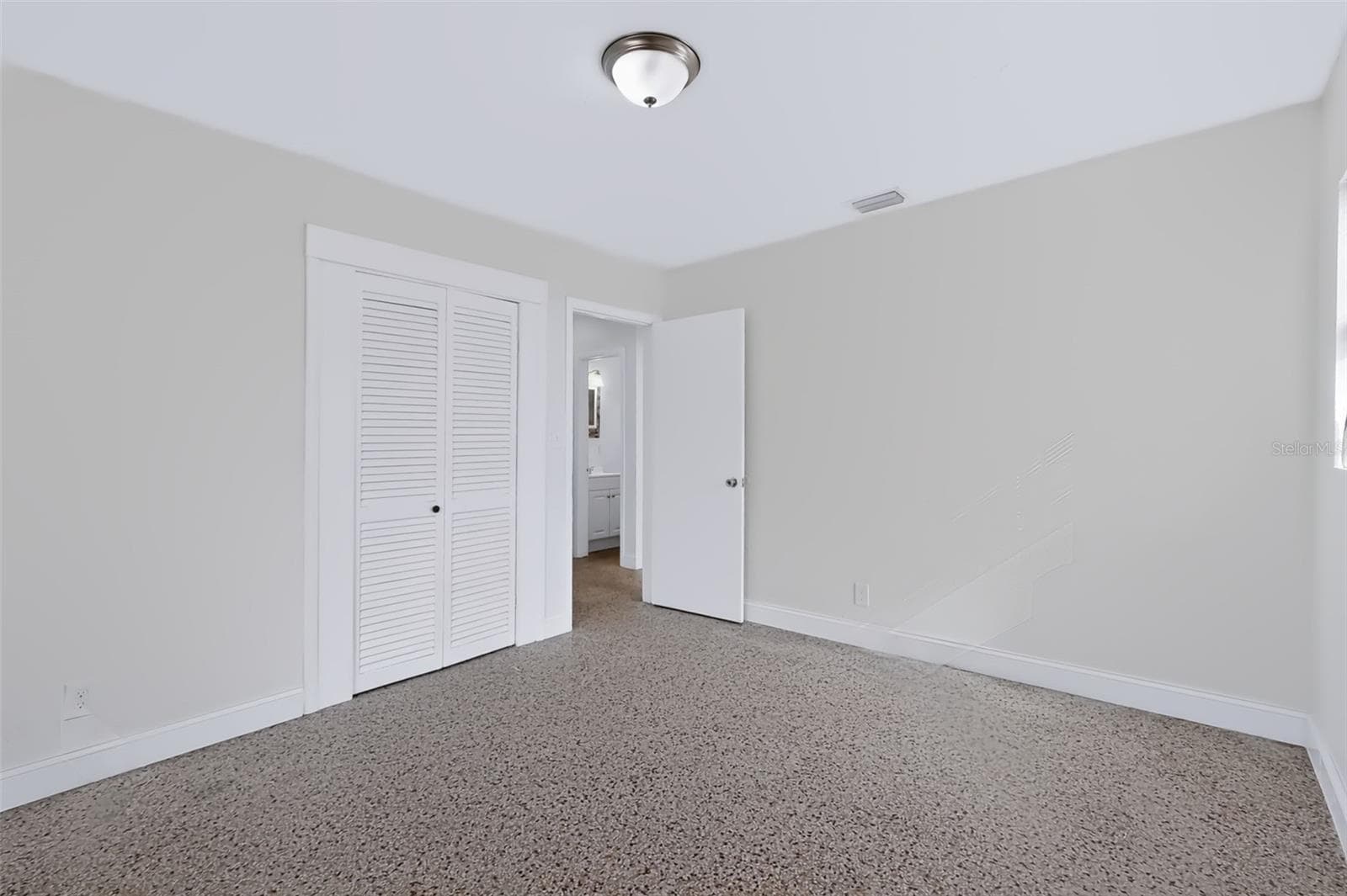 Single Family Residence at 2438 N RAMONA CIR, TAMPA, photo 19 of 27