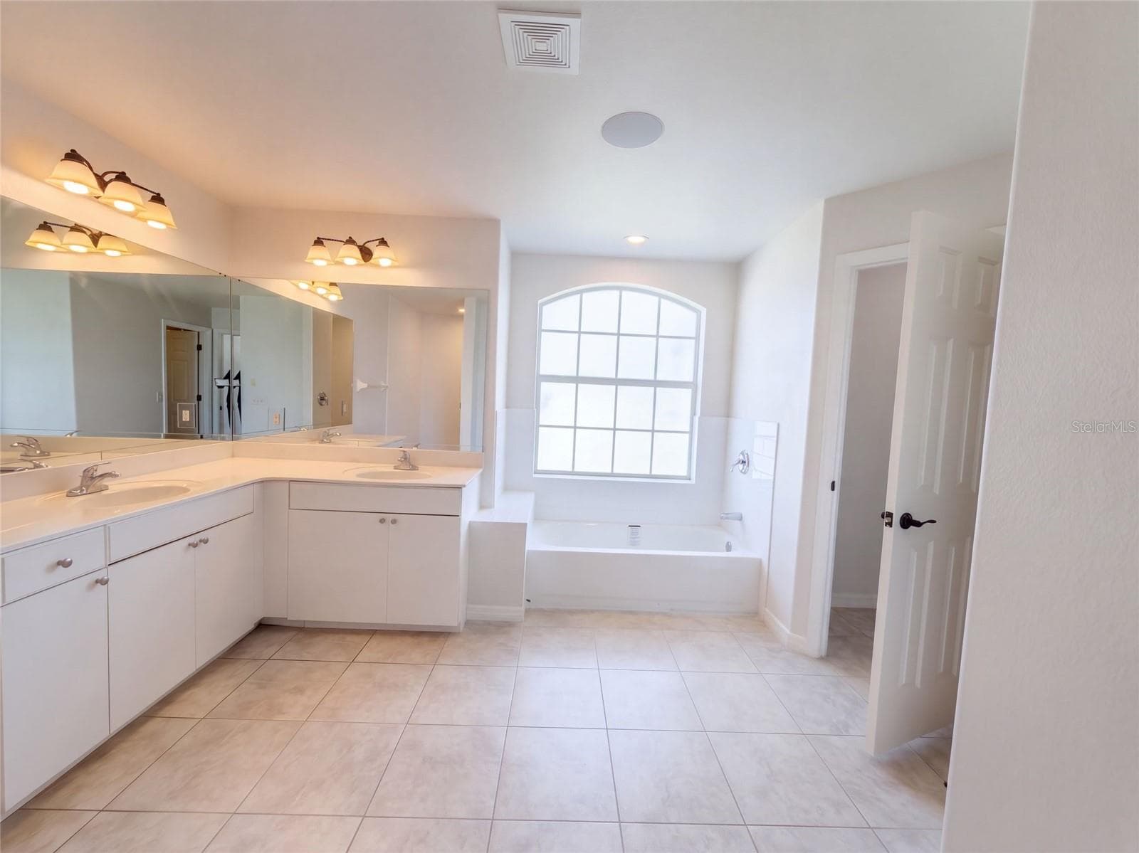 Single Family Residence at 5491 S CRANBERRY BLVD, NORTH PORT, photo 23 of 45