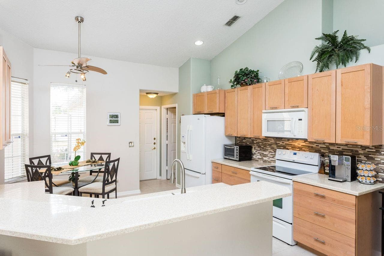Single Family Residence at 15929 MERCOTT CT, CLERMONT, photo 8 of 29