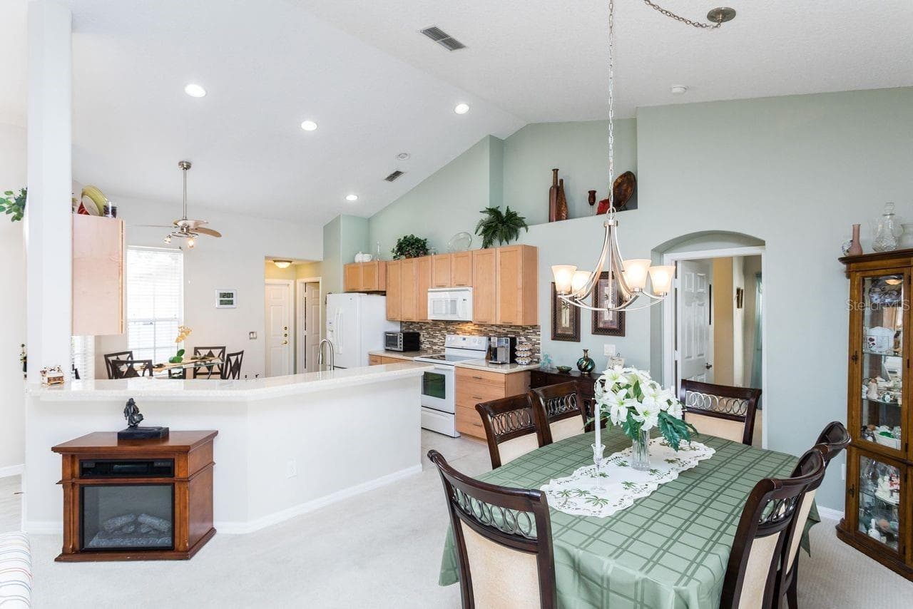 Single Family Residence at 15929 MERCOTT CT, CLERMONT, photo 11 of 29