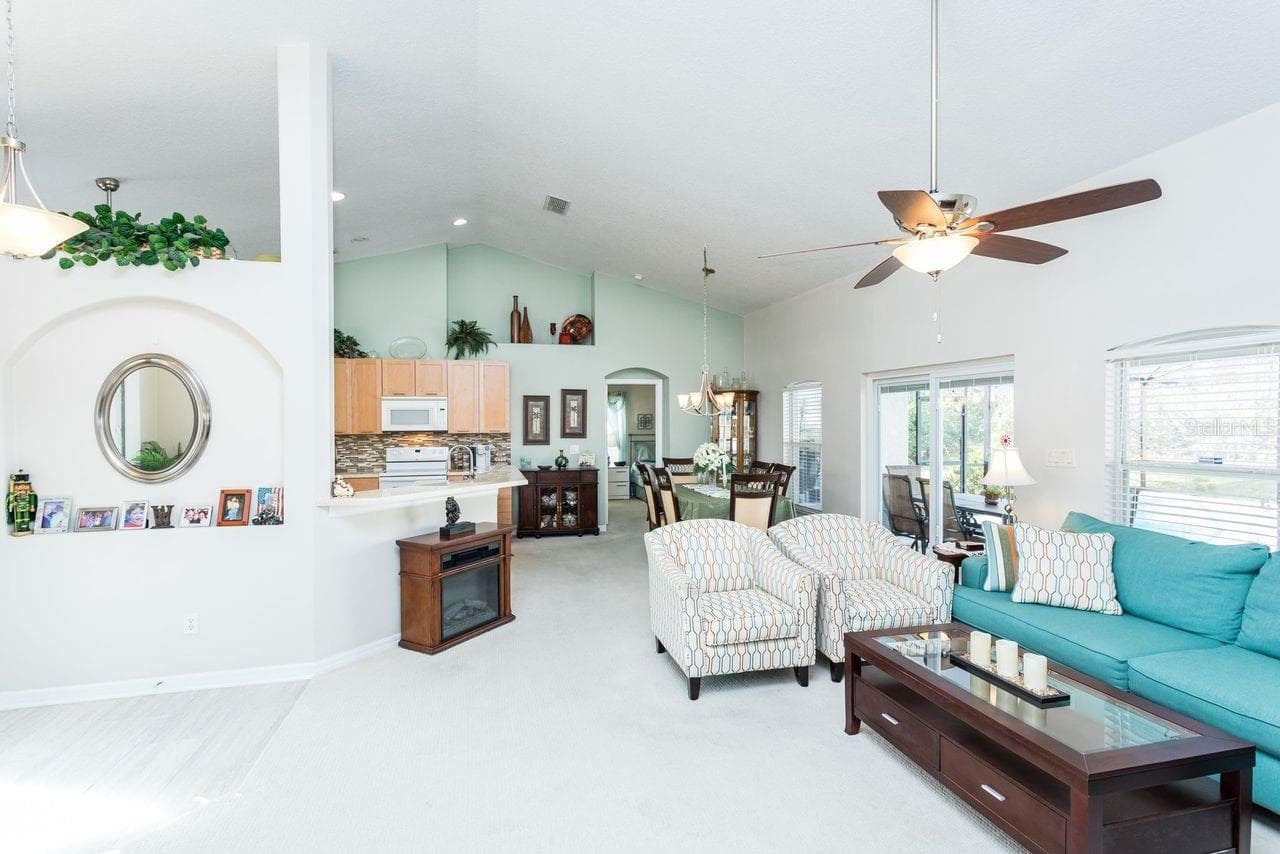 Single Family Residence at 15929 MERCOTT CT, CLERMONT, photo 14 of 29