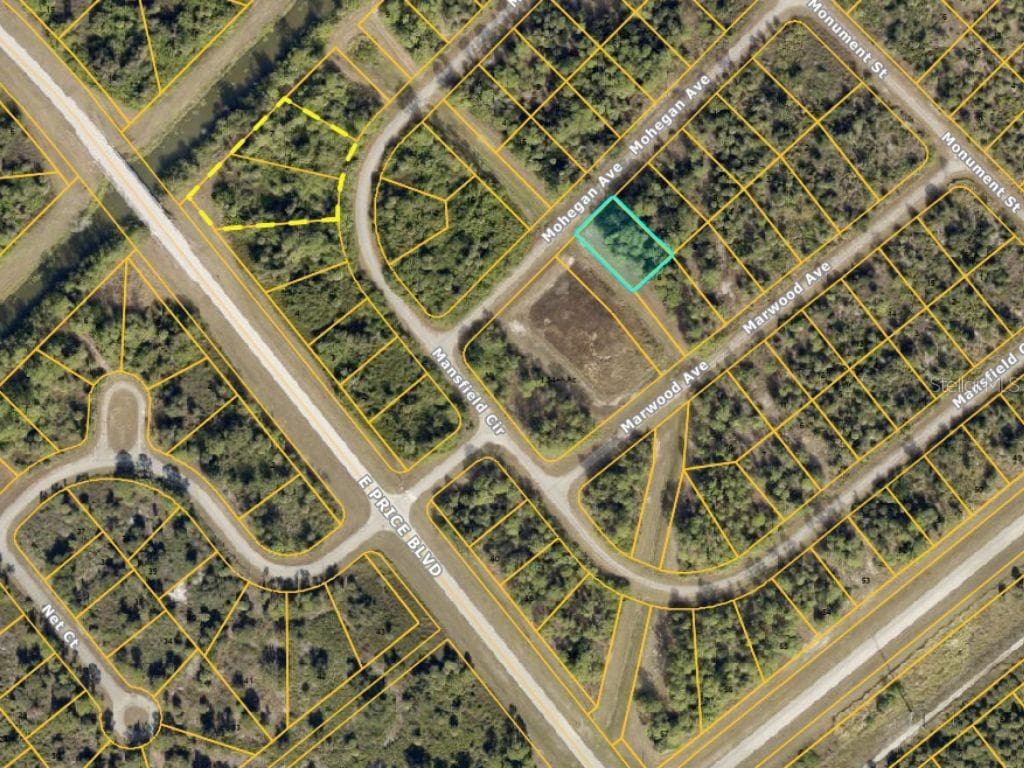 Land at MOHEGAN AVE, NORTH PORT, photo 3 of 4