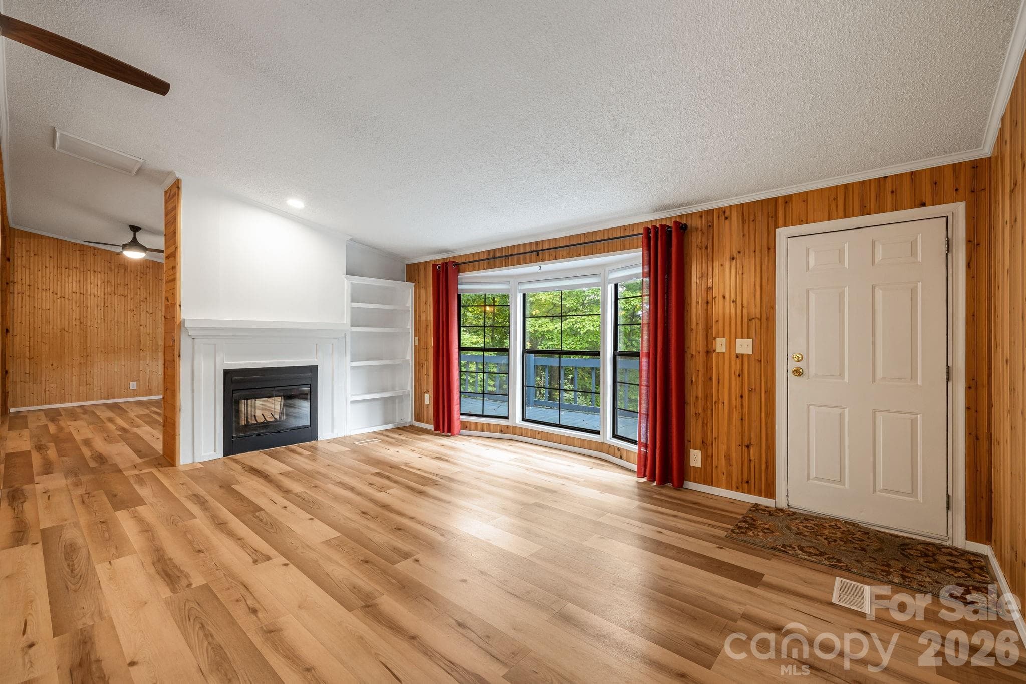 Single Family Residence at 75 Cliffview Drive, Asheville, photo 6 of 41