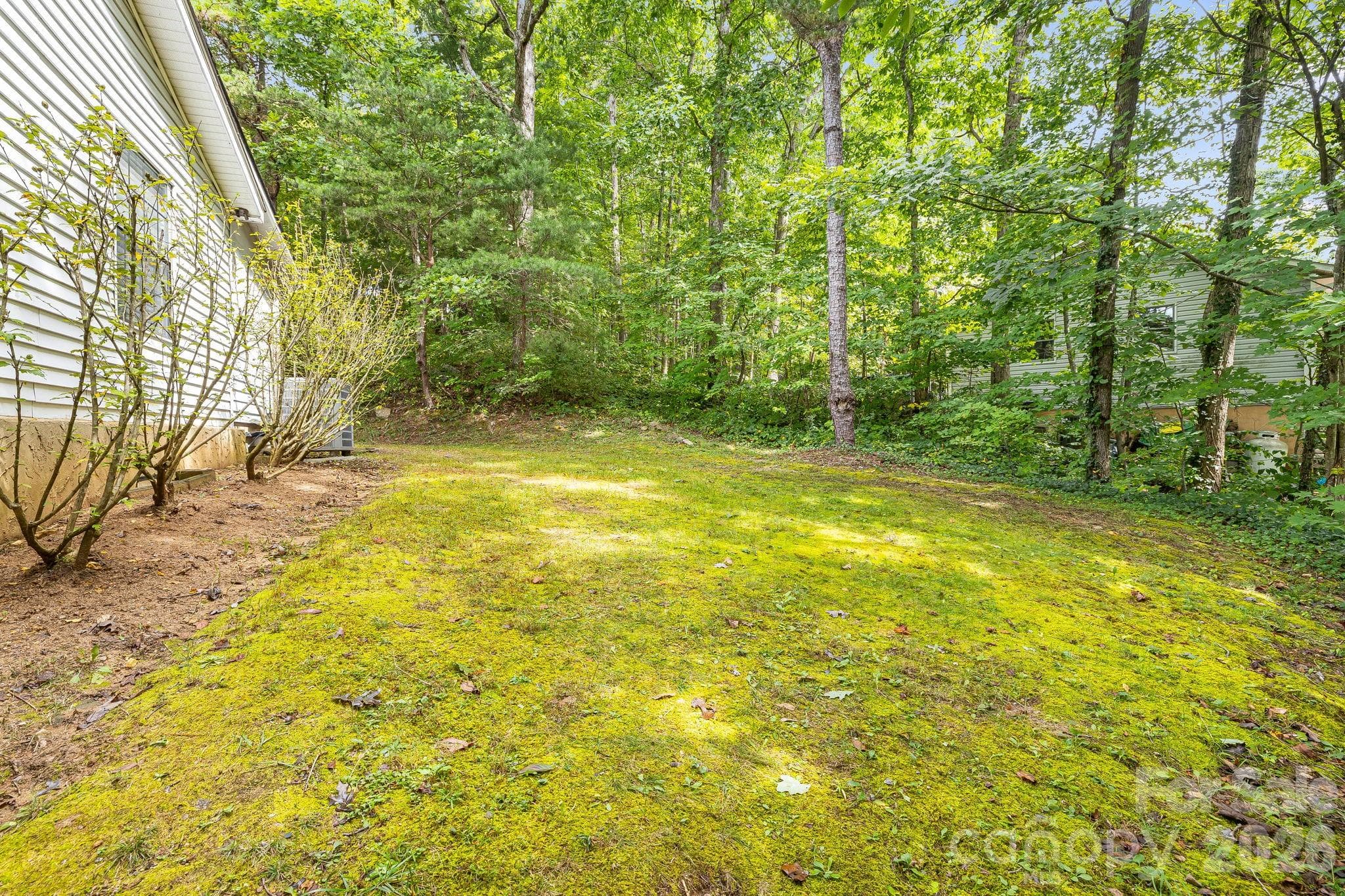 Single Family Residence at 75 Cliffview Drive, Asheville, photo 37 of 41