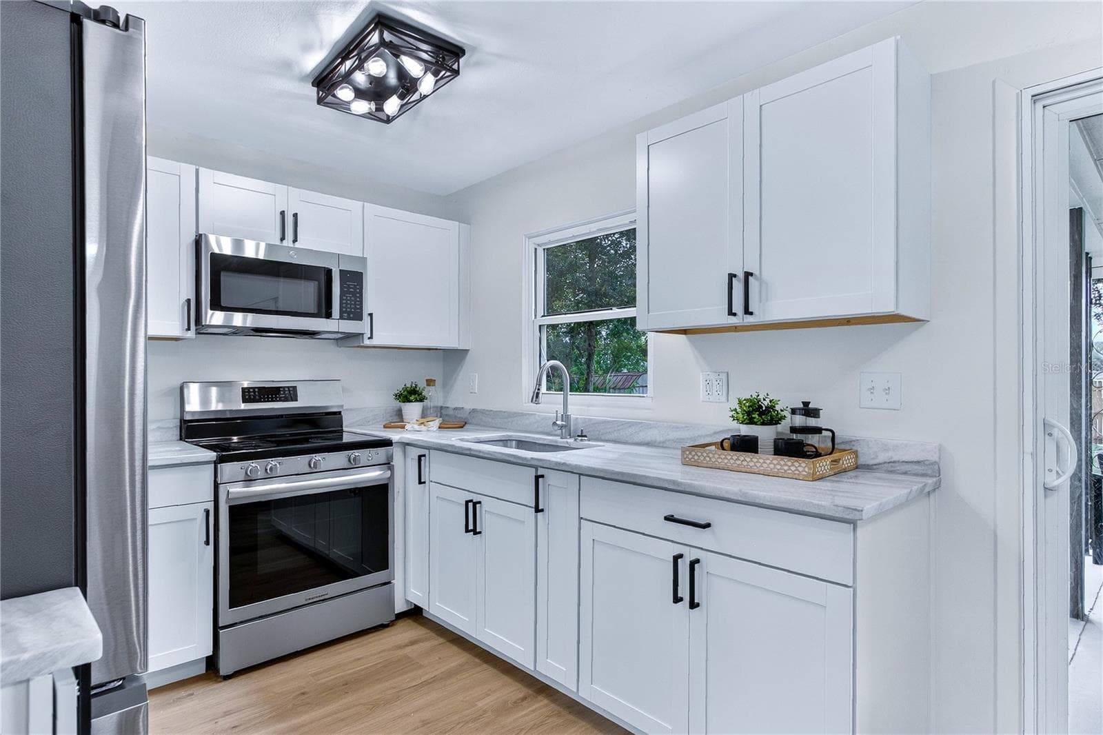 Renovated Kitchen! - 2426 S LAUREL AVE, SANFORD