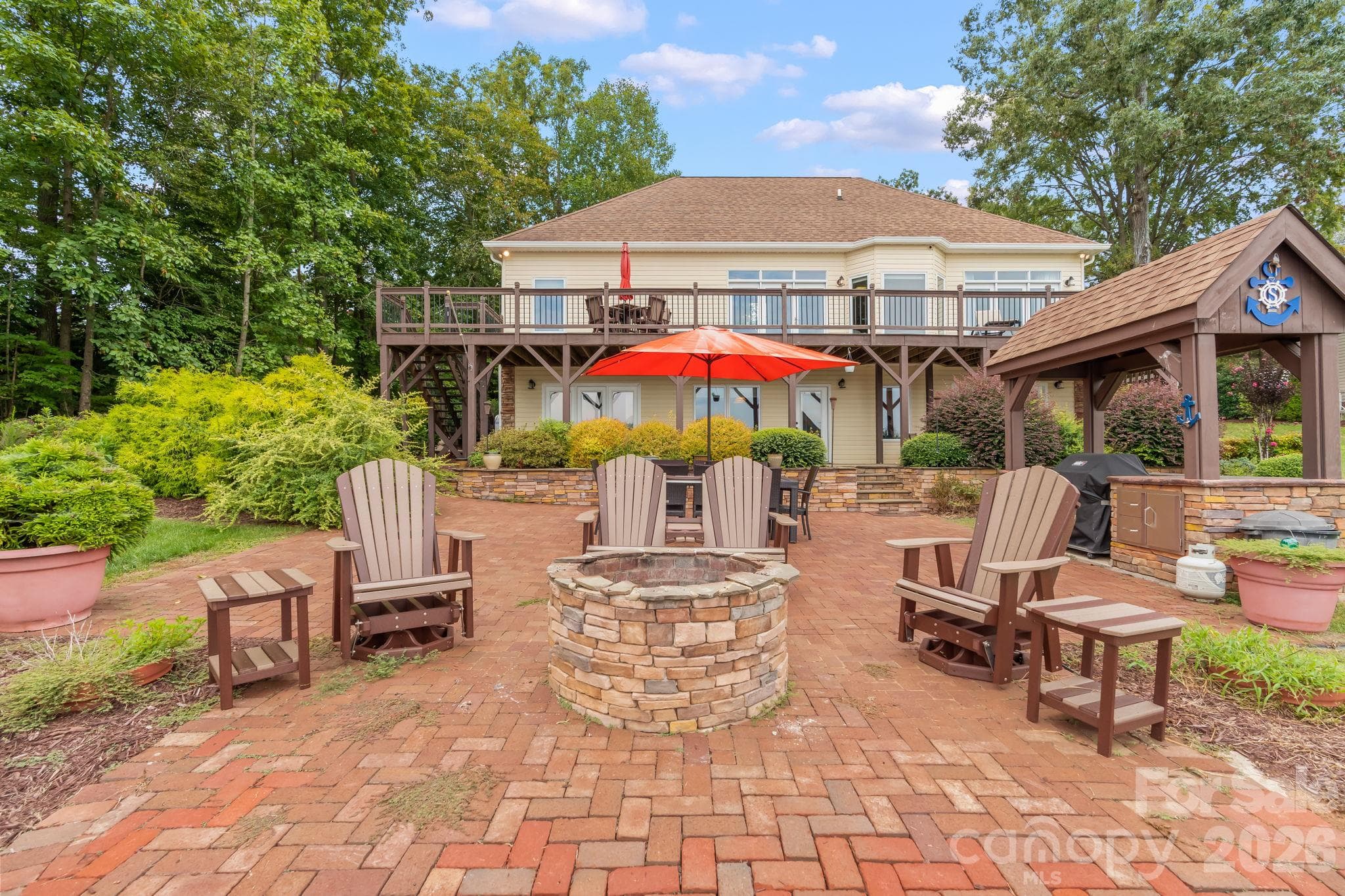 Single Family Residence at 161 Abbotts Court, Lexington, photo 34 of 43