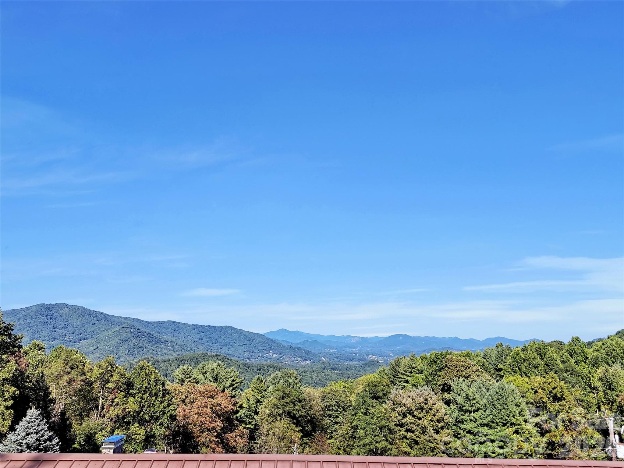Single Family Residence at 110 Atari Road, Waynesville, photo 2 of 41